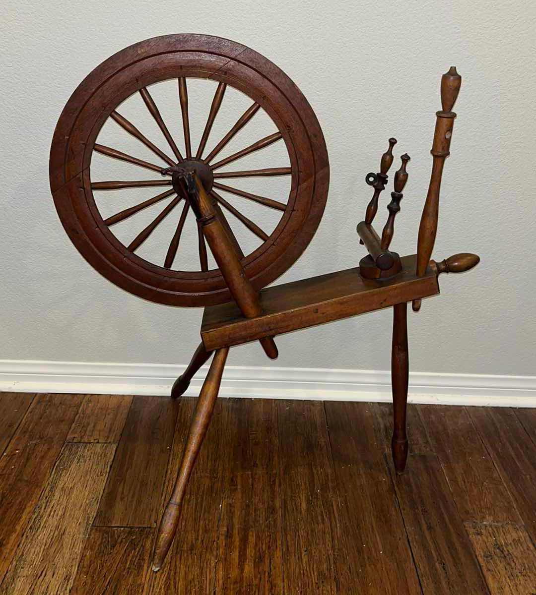 Photo 1 of ANTIQUE SPINNING WHEEL 23.5” X 33.5” H36”