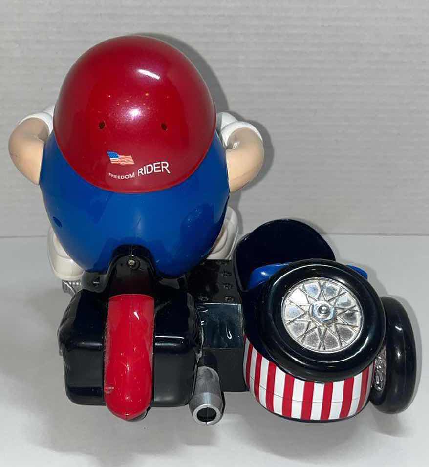 Photo 3 of M&M’S RED WHITE & BLUE MOTORCYCLE CANDY DISPENSER