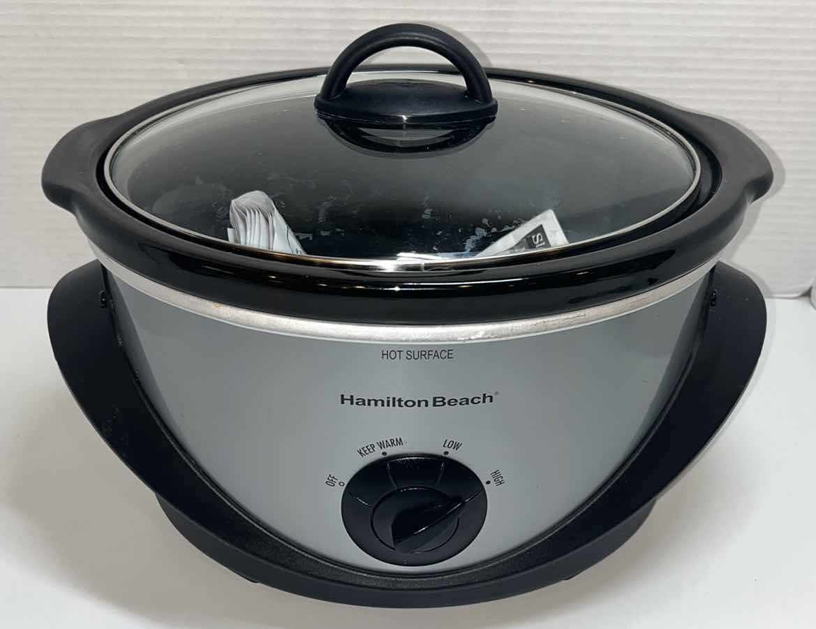 Photo 1 of HAMILTON BEACH 4 QUART OVAL SLOW COOKER, BLACK/STAINLESS MODEL 33141