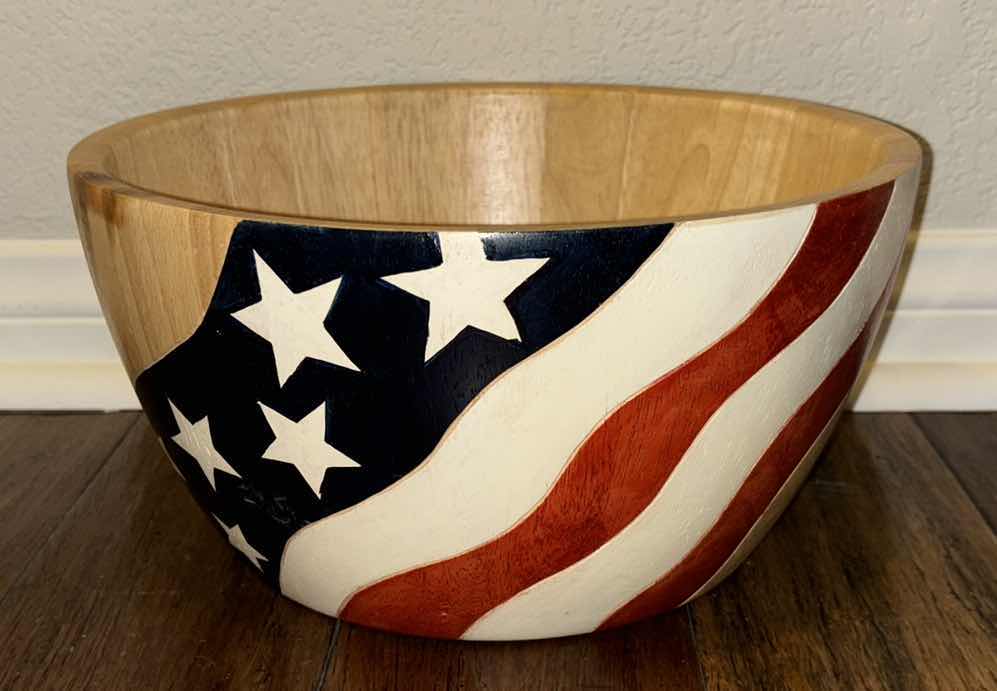 Photo 2 of AMERICAN FLAG WOODEN BOWL 12” x 12” H6.25” & 3 PATRIOTIC WICKER BASKETS