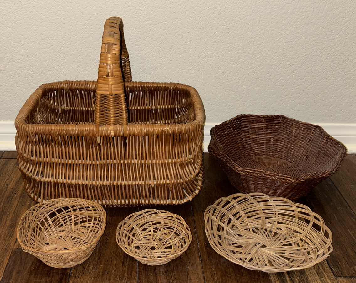 Photo 1 of VARIOUS WICKER BASKETS (5)