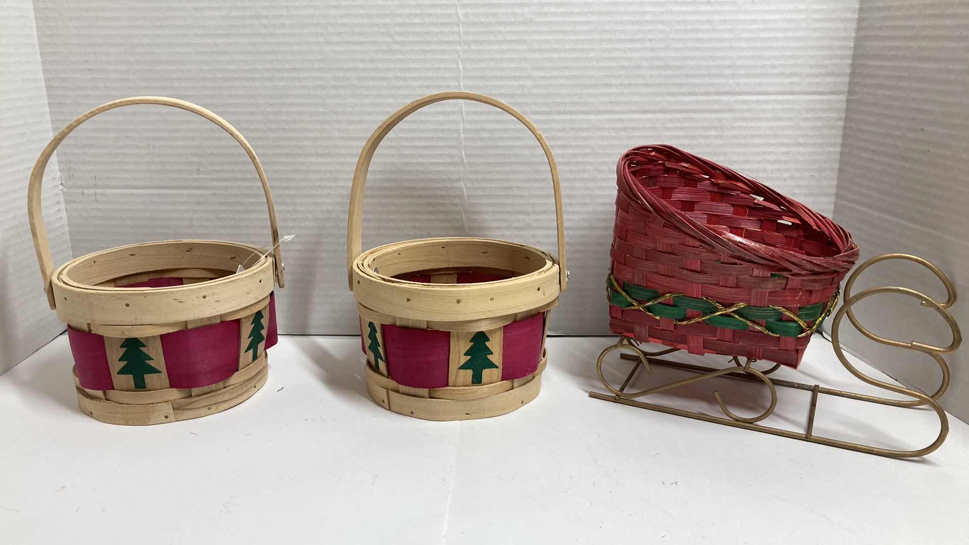 Photo 3 of HOLIDAY WICKER & WOVEN BASKETS (6)