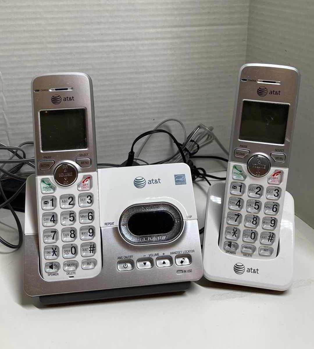 Photo 4 of PANASONIC CORDLESS PHONE W ANSWERING MACHINE & AT& T CORDLESS 2 PHONE SYSTEM W ANSWERING MACHINE