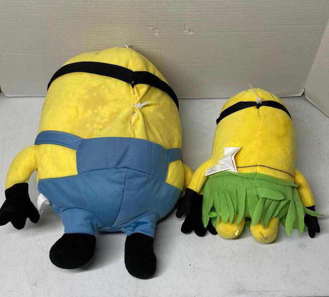 Photo 5 of DESPICABLE ME MINIONS PLUSHIES/STUFFED CHARACTERS (4) & MINION TOY