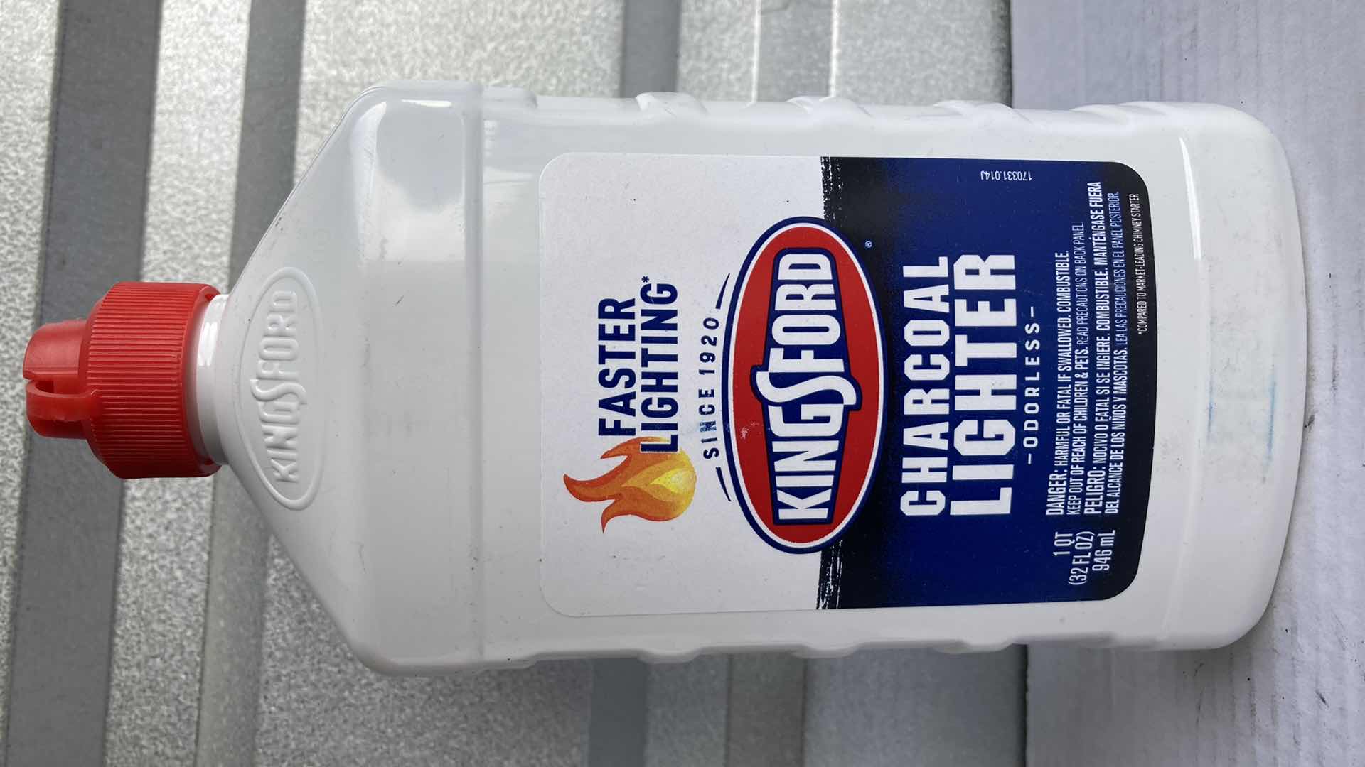 Photo 2 of NEW KINGSFORD BBQ GRILL CHARCOAL LIGHTER FLUID 32FLOZ (2)