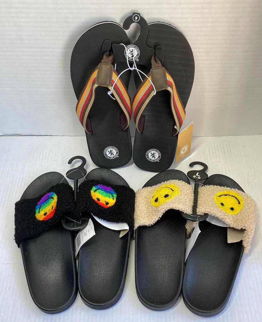 Photo 1 of NEW CARIBBEAN CARTEL SANDALS WEST LOOP SMILEY FACE SANDALS (2) MENS SIZE M 8-9