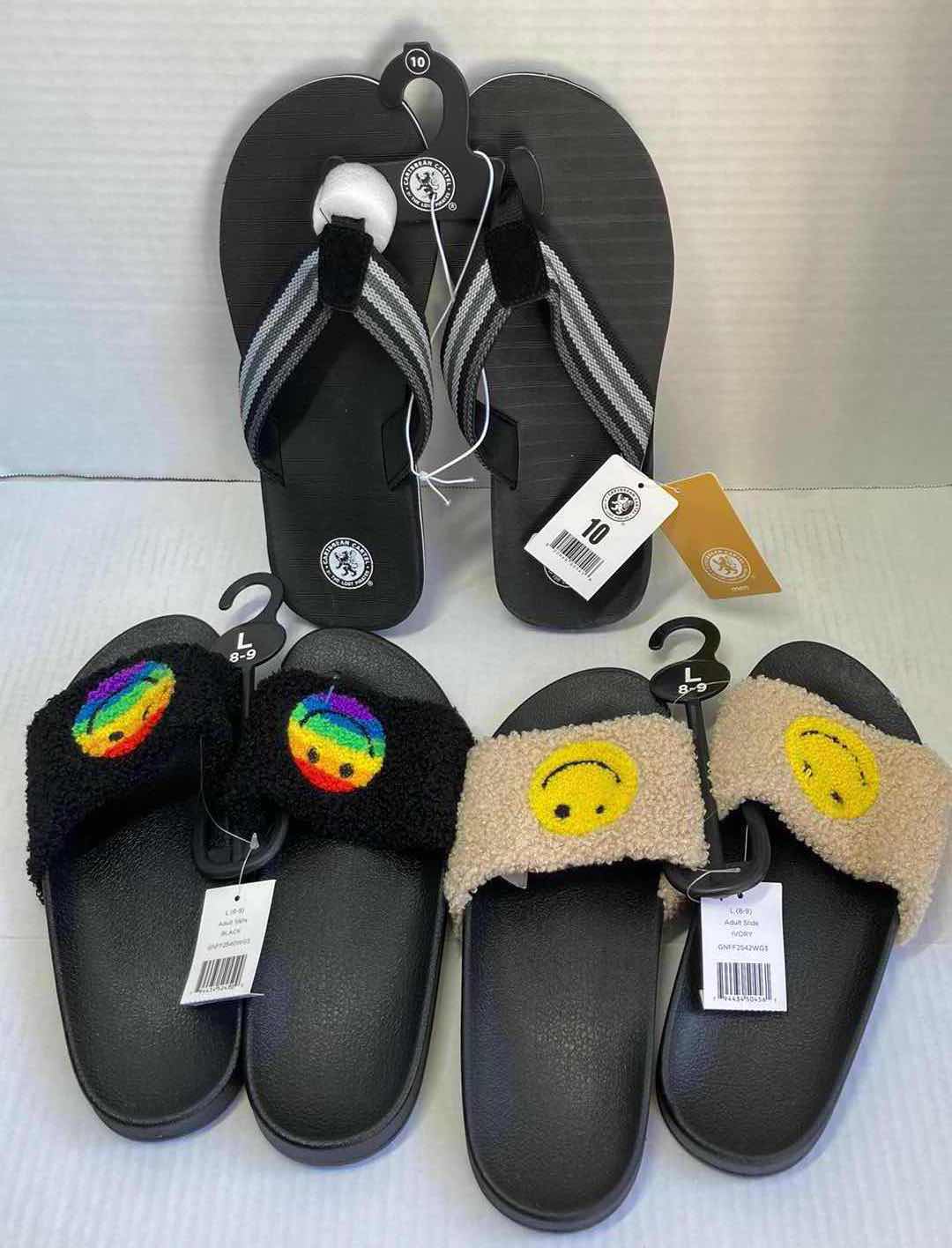 Photo 1 of NEW CARIBBEAN CARTEL SANDALS WEST LOOP SMILEY FACE SANDALS (2) MENS SIZE ML 8-10