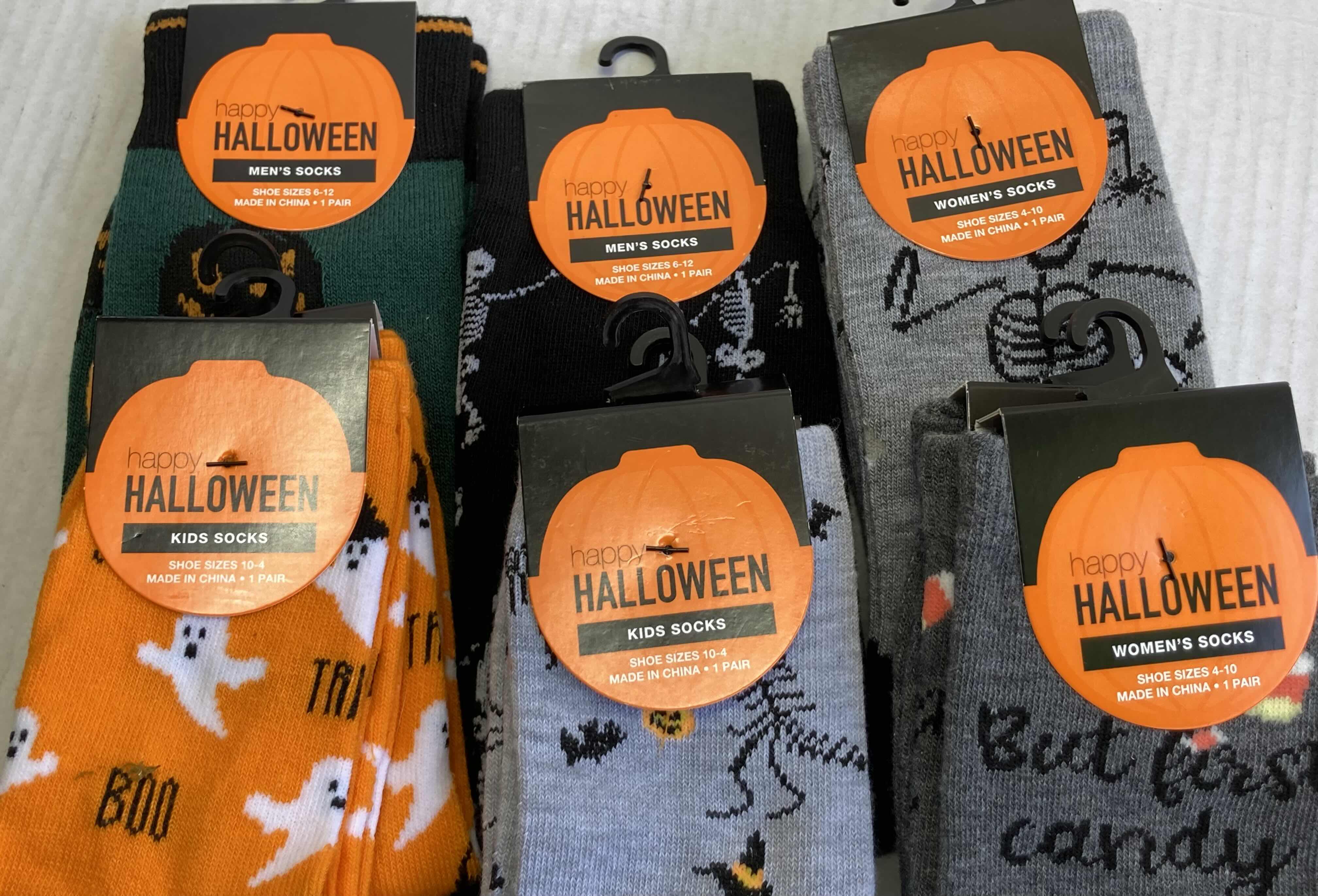 Photo 5 of NEW HAPPY HALLOWEEN SOCKS (10)