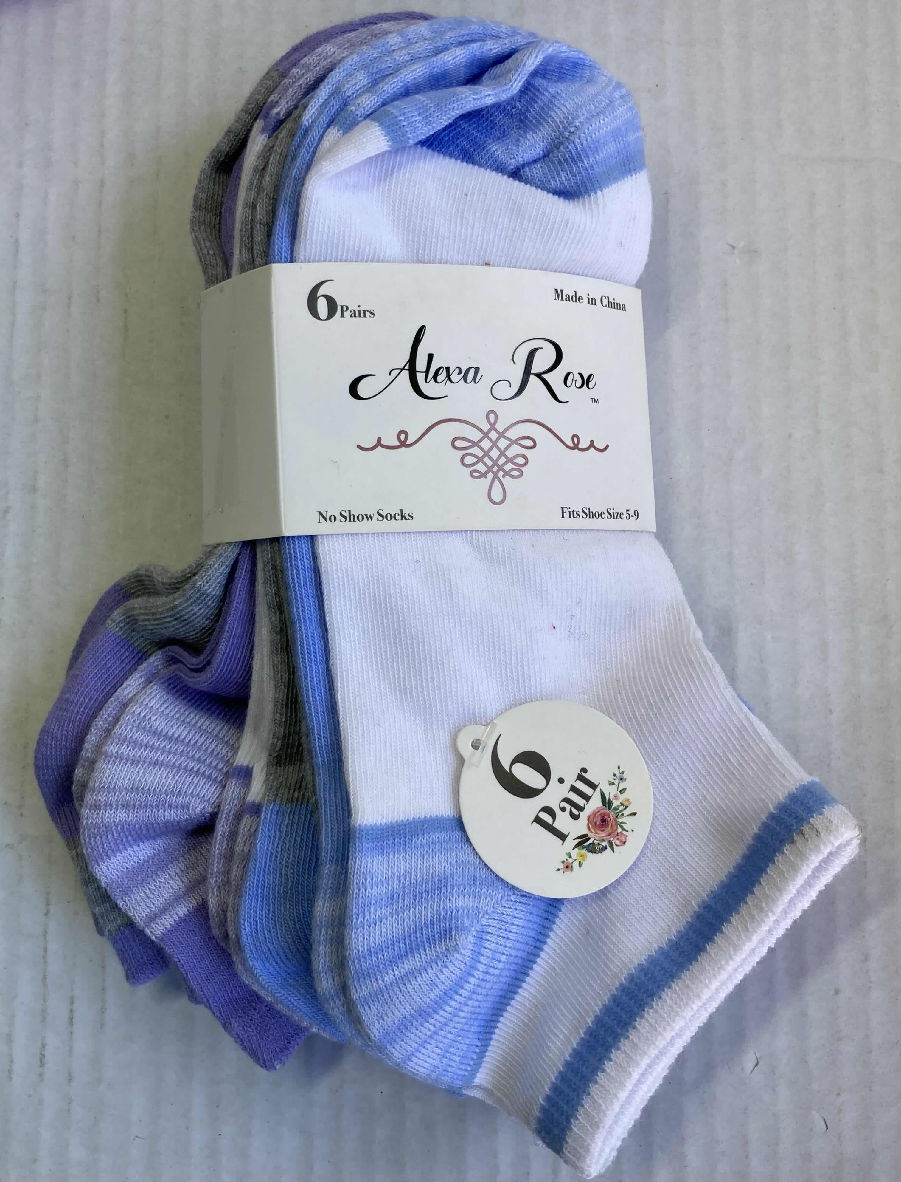 Photo 3 of NEW SNUGGLE FEET SOCKS (8) & ALEXA ROSE 6 PAIR SET SOCKS WOMENS SIZE 5-9