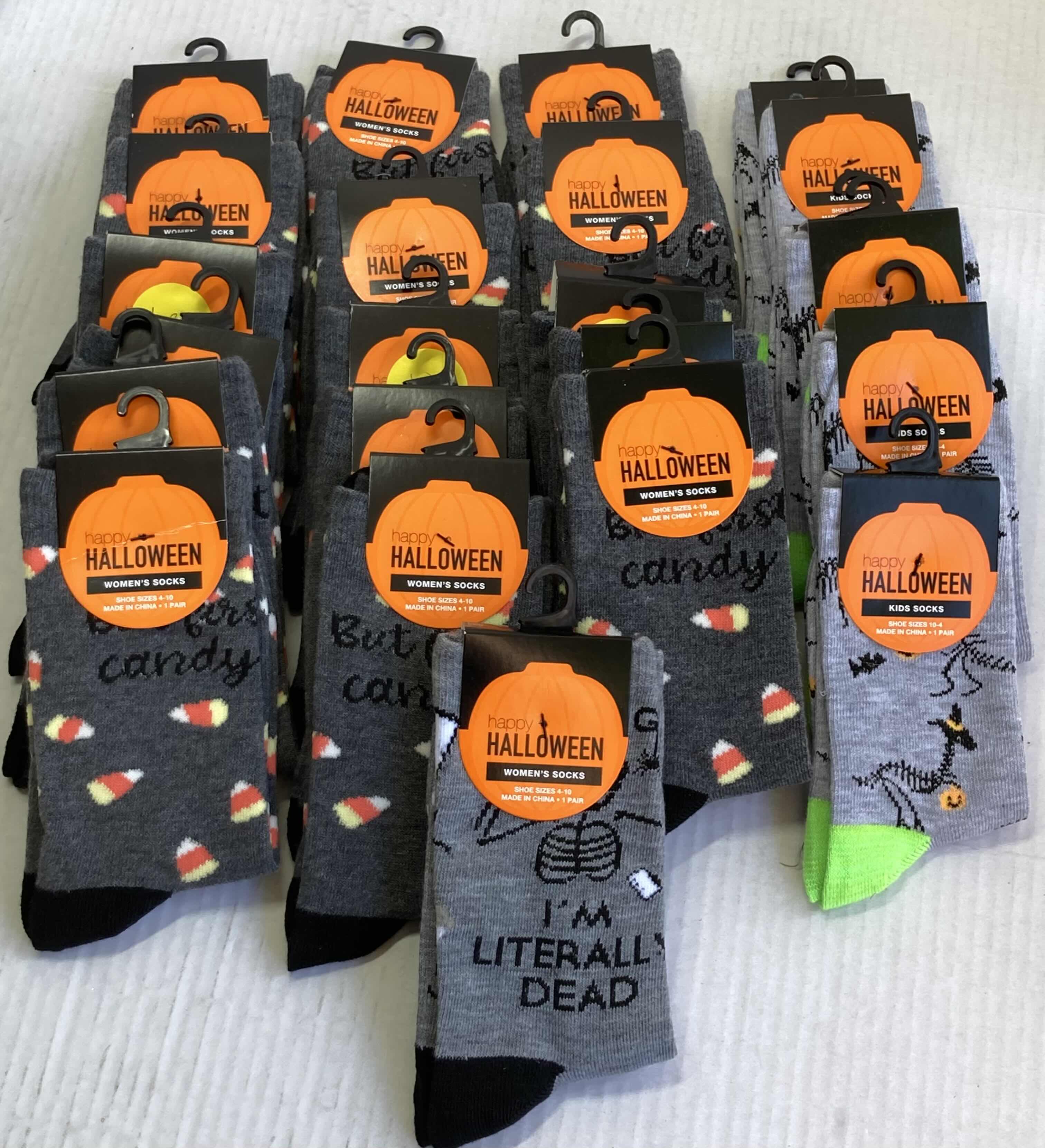 Photo 1 of NEW HAPPY HALLOWEEN SOCKS (23)