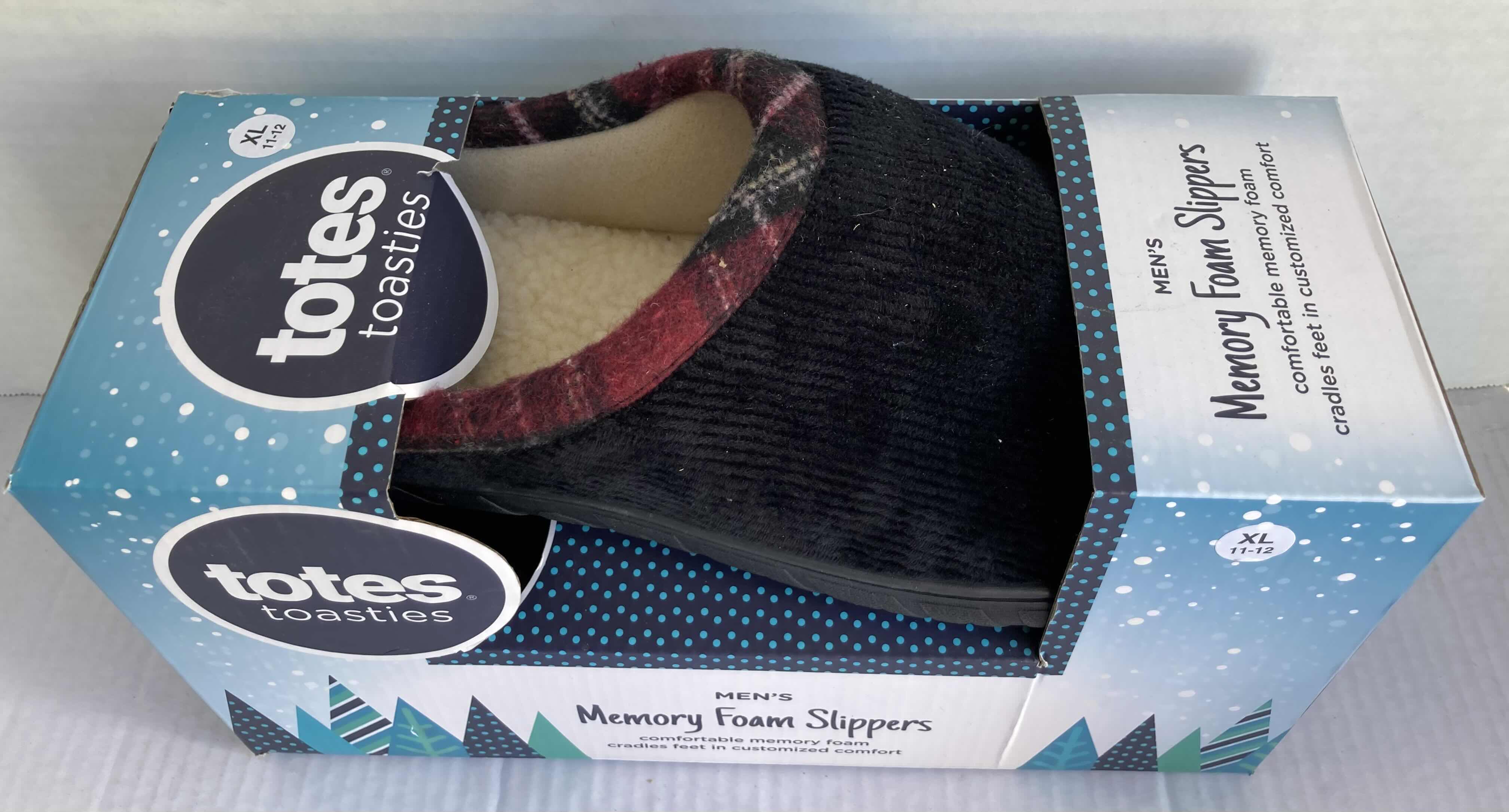 Photo 3 of NEW TOTES TOASTIES MEMORY FOAM SLIPPERS MENS SIZE XL 11-12 (2)