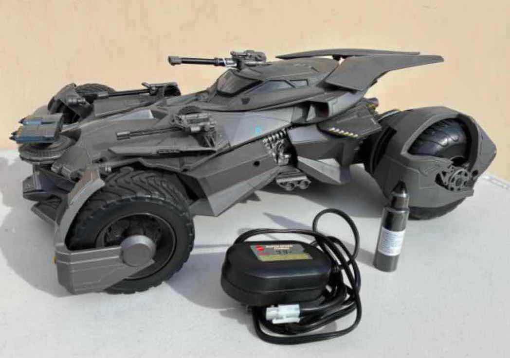 Photo 1 of $600 2017 JUSTICE LEAGUE ULTIMATE BATMOBILE VEHICLE*** W 6” BATMAN FIGURE, INTERACTIVE CONTROL W SMART PHONE APP & DRIVERS POV CAMERA IN COCKPIT, AUTHENTIC ENGINE SOUNDS & SMOKE RELEASES FROM EXHAUST PIPE (MODEL FKM40)
***APP IS NO LONGER IN SERVICE, THIS