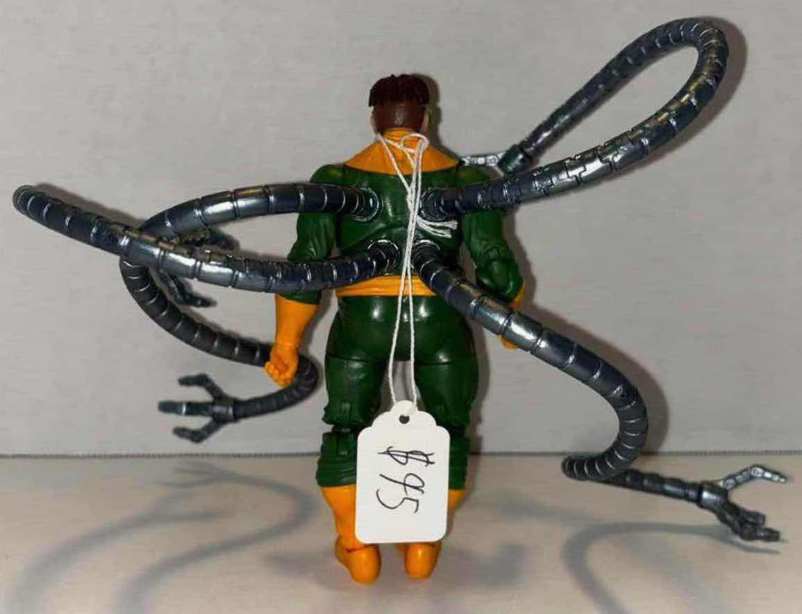 Photo 2 of 2017 MARVEL LEGENDS SERIES SPIDER-MAN 6” ACTION FIGURE “DOC OCK”