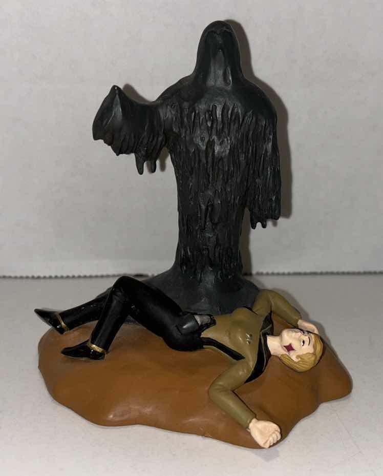 Photo 1 of (DISPAY MODEL) 1996 APPLAUSE STAR TREK THE NEXT GENERATION, TASHA YAR MINIATURE LIMITED EDITION COLLECTIBLE 3.75” X 3” H4” (4,736 OF 5,000)