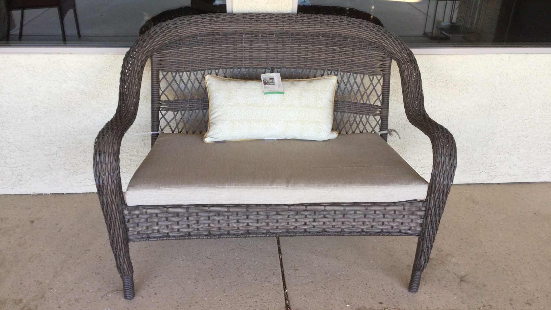 Photo 1 of STYLE WELL OUTDOOR WOVEN LOVESEAT BROWN FINISH 47” X 27” H34”