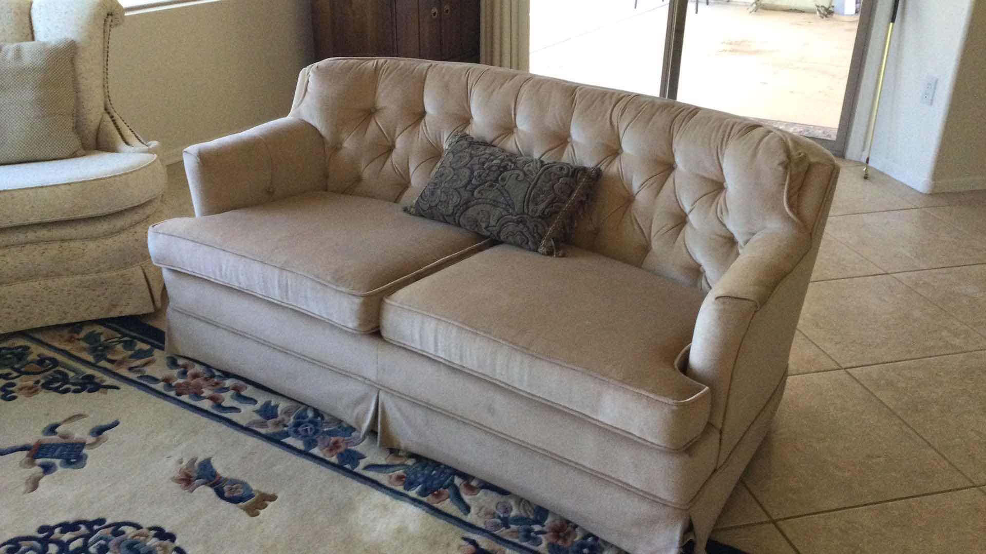 Photo 3 of UPHOLSTERED TAN BUTTON TUFTED LOVE SEAT 5’ X 3’