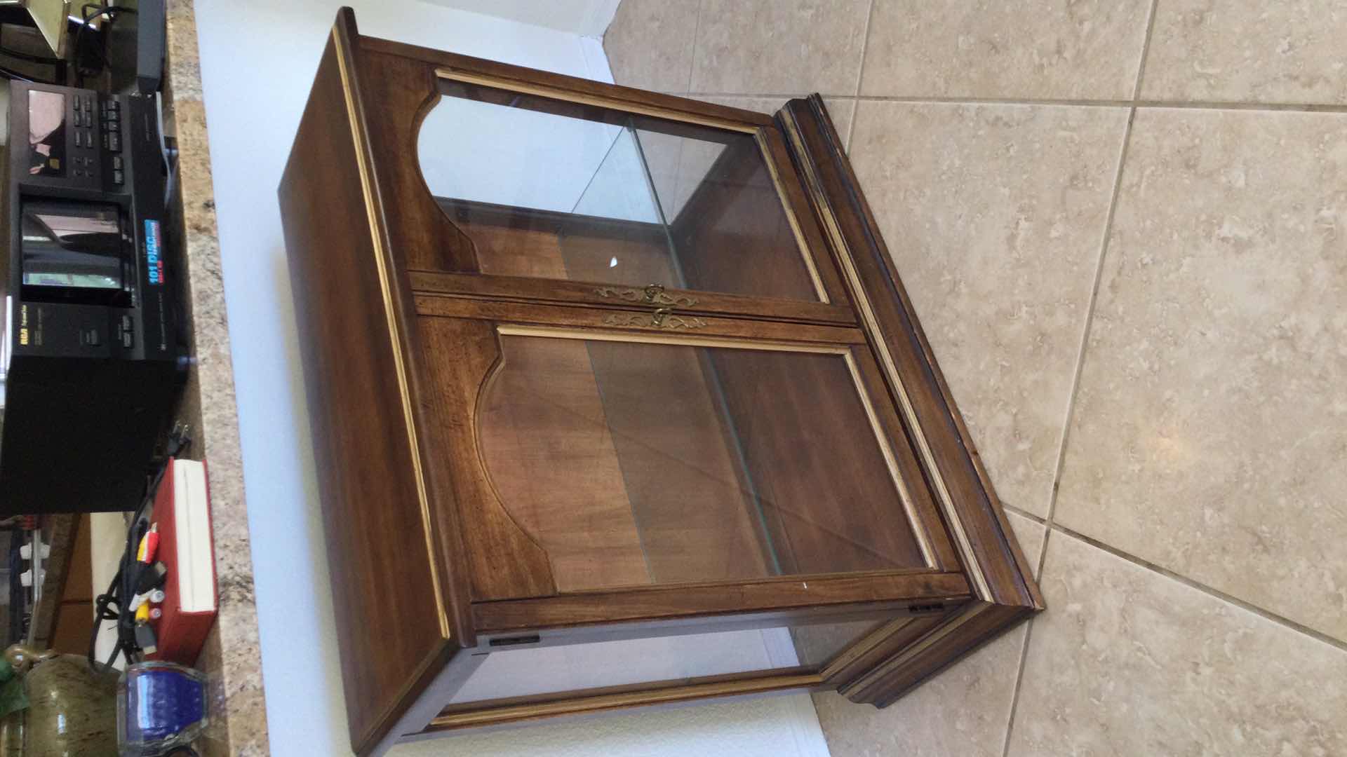 Photo 3 of VINTAGE WOOD W/ 2-GLASS DOORS & SHELF LIGHTED CURIO CABINET 33.5” X 13”H 31”