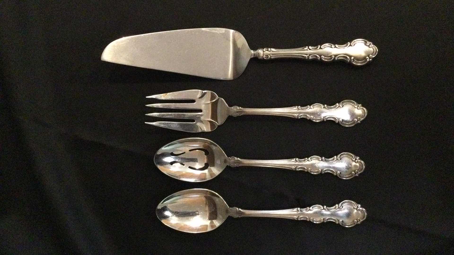 Photo 3 of INTERNATIONAL STAINLESS FLATWARE IN TRAY