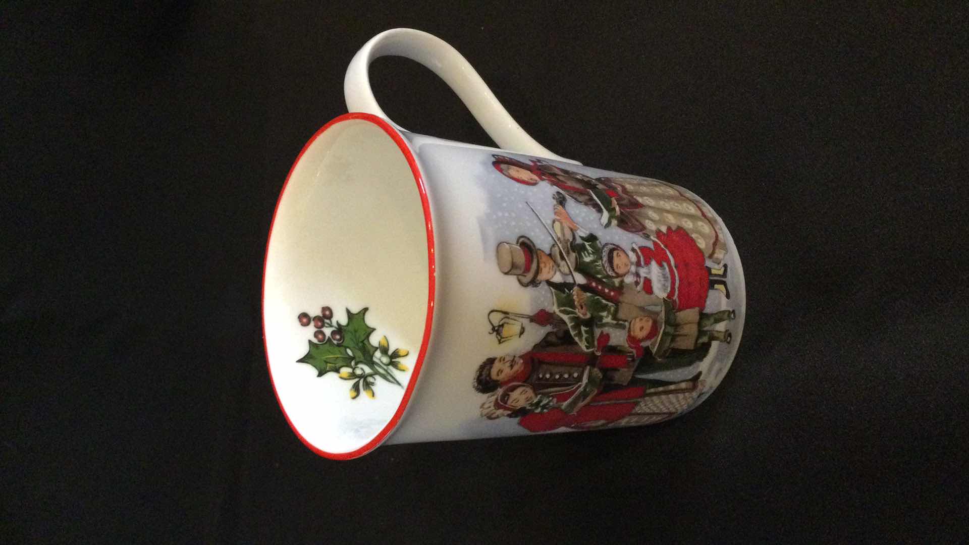 Photo 3 of HOLIDAY MUGS (3)