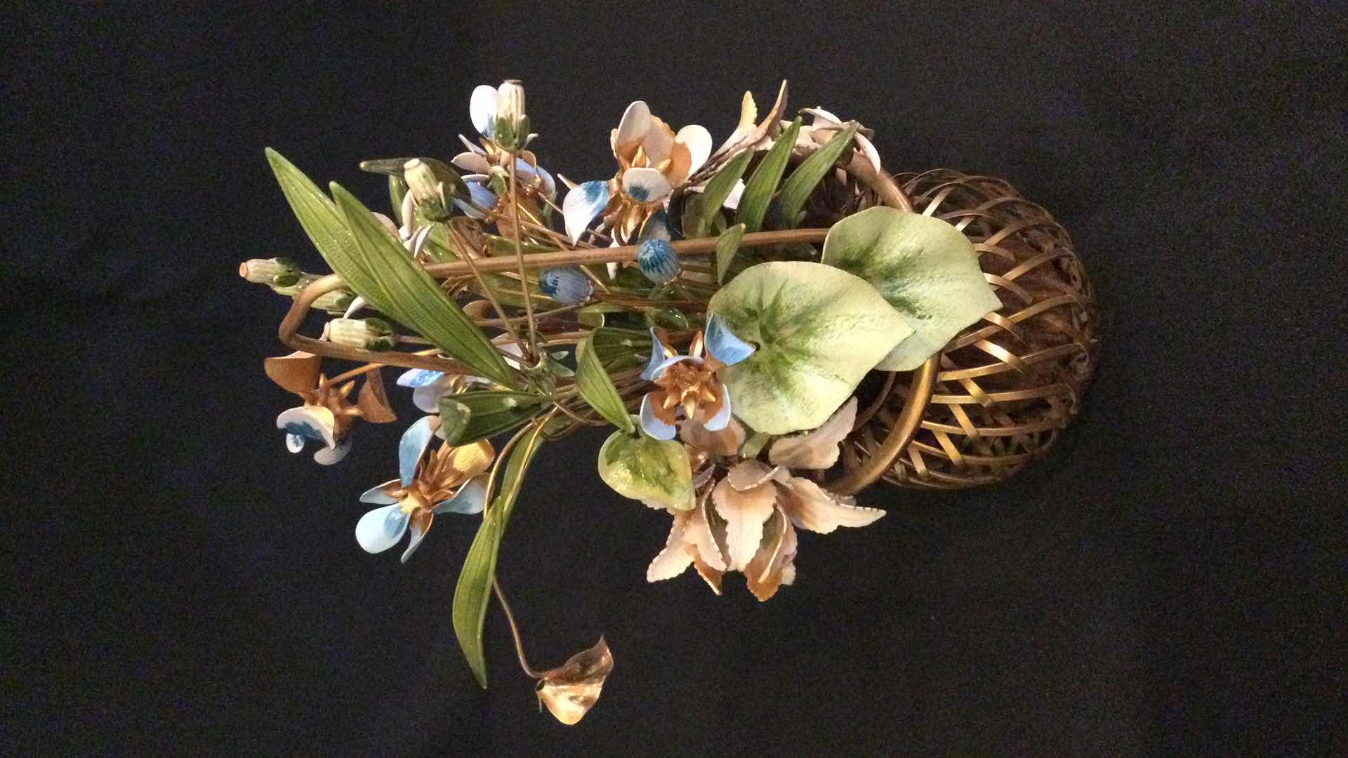 Photo 3 of HAND CRAFTED ARTIST SIGNED METAL FLOWER BASKET H 7.5”