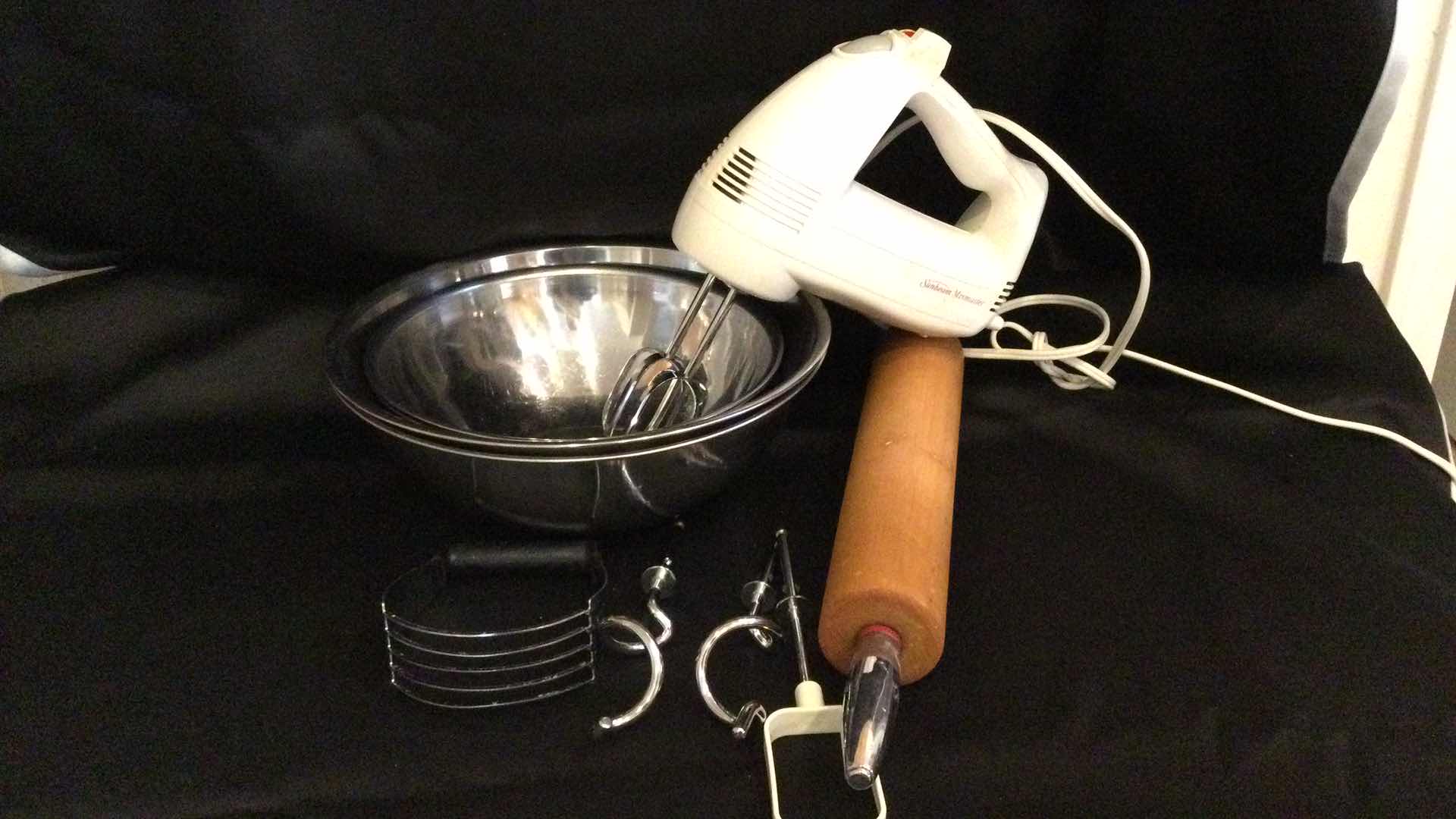 Photo 1 of SUNBEAM HAND MIXER W/ STAINLESS STEEL MIXING BOWLS & BAKING TOOLS