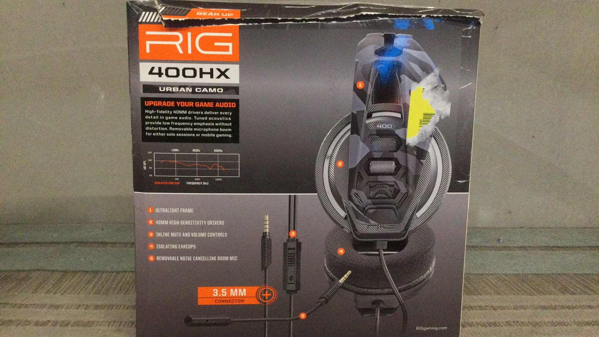 Photo 2 of RIG GEAR UP 400HX URBAN CAMO PERFORMANCE STEREO & CHAT CORDED GAMING  HEADSET FOR XBOX SERIES X & XBOX ONE