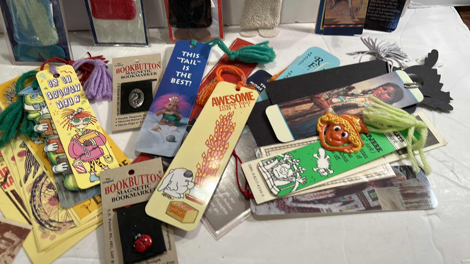 Photo 5 of BOOKMARK AND BOOKBUTTON ASSORTMENT