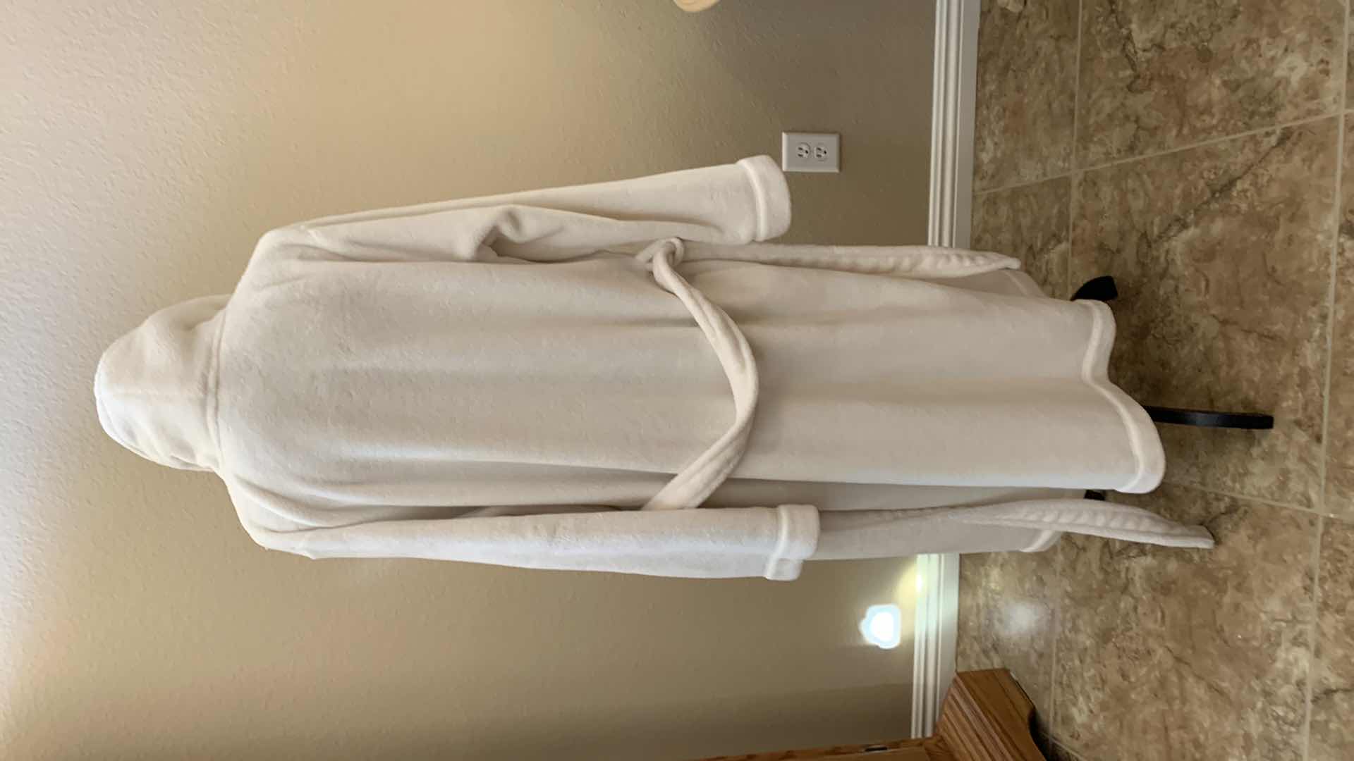 Photo 6 of SET OF 2 COTTON ROBES SIZE O/S AND XXL