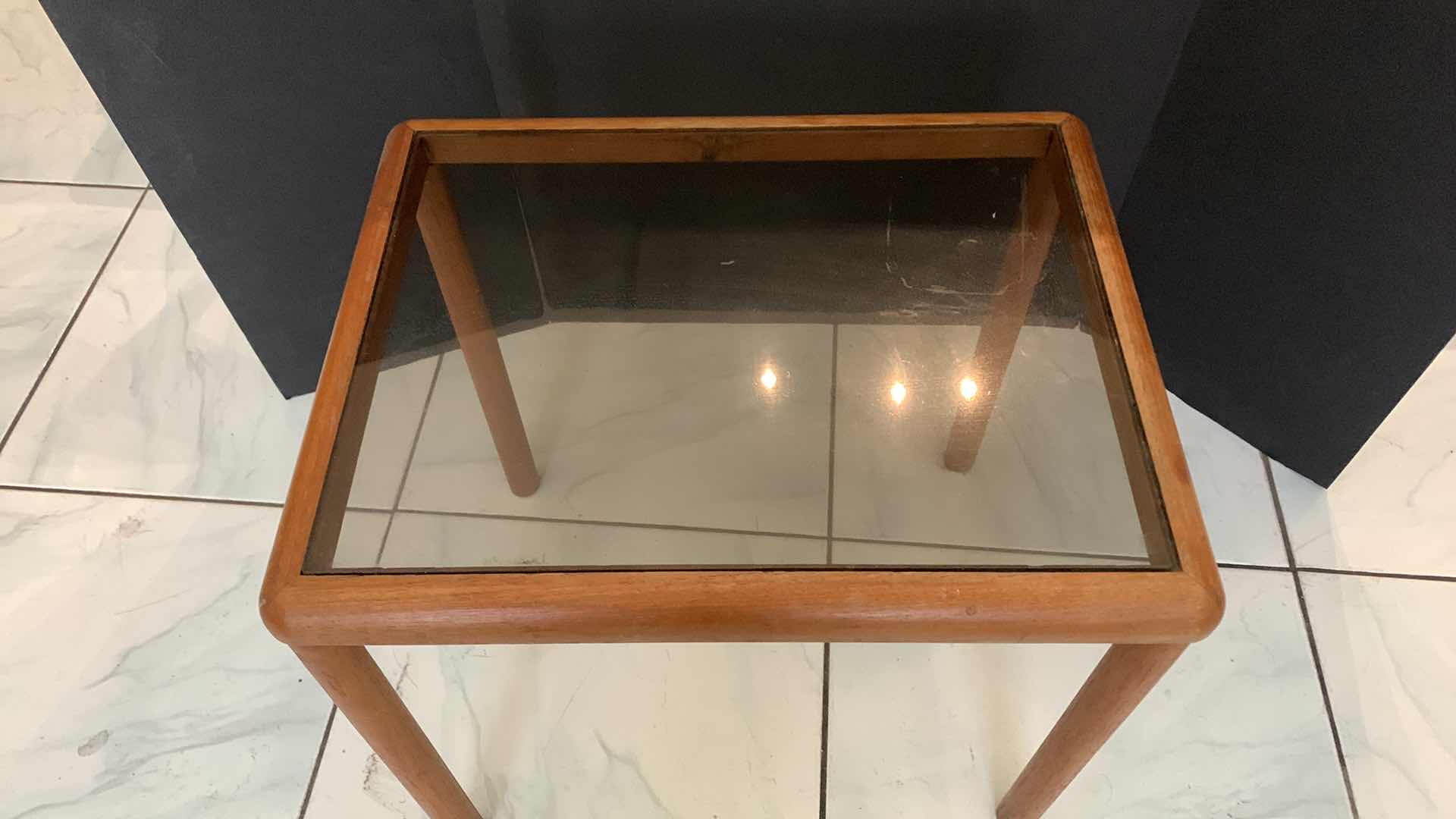 Photo 3 of WOOD W GLASS TOP SMALL END TABLE 20” x 16” x H18.5”