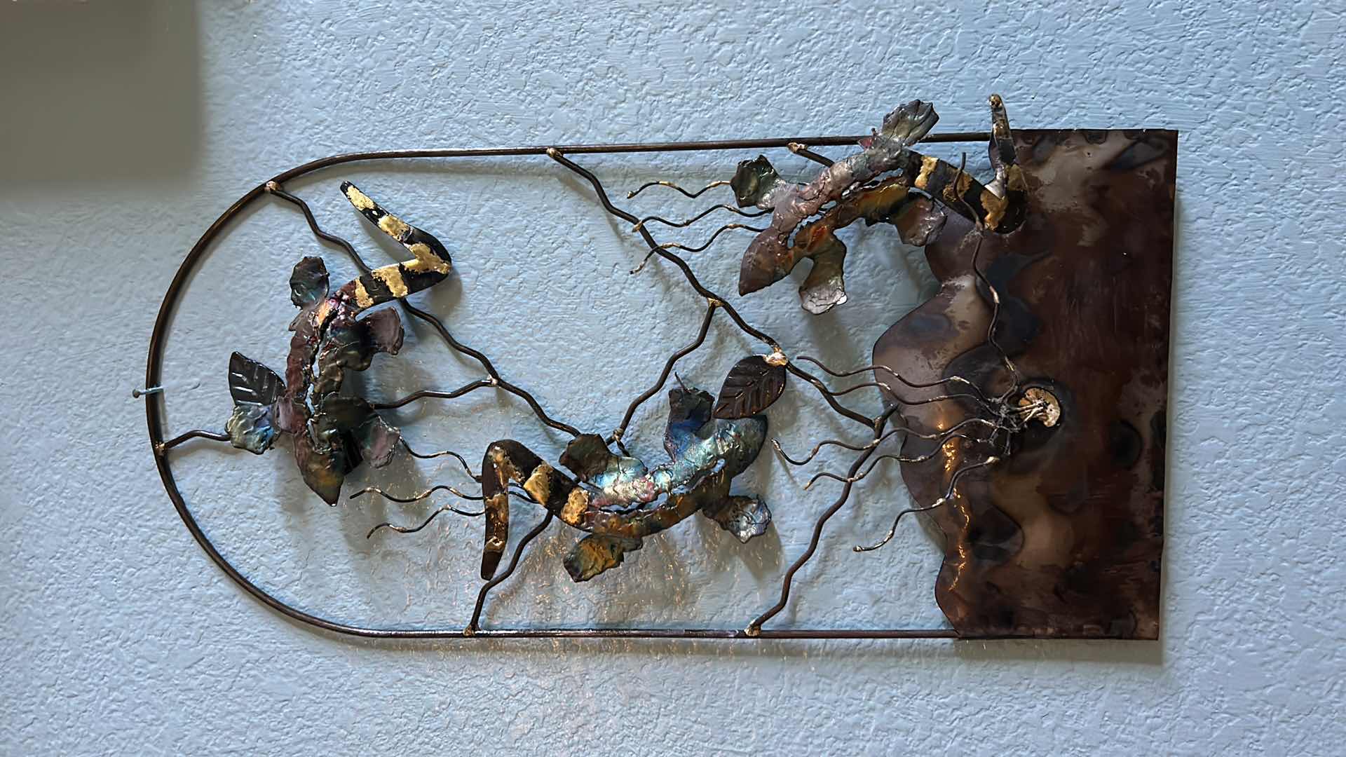 Photo 1 of METAL LIZARD WALL DECOR SCULPTURE 10” x 20”