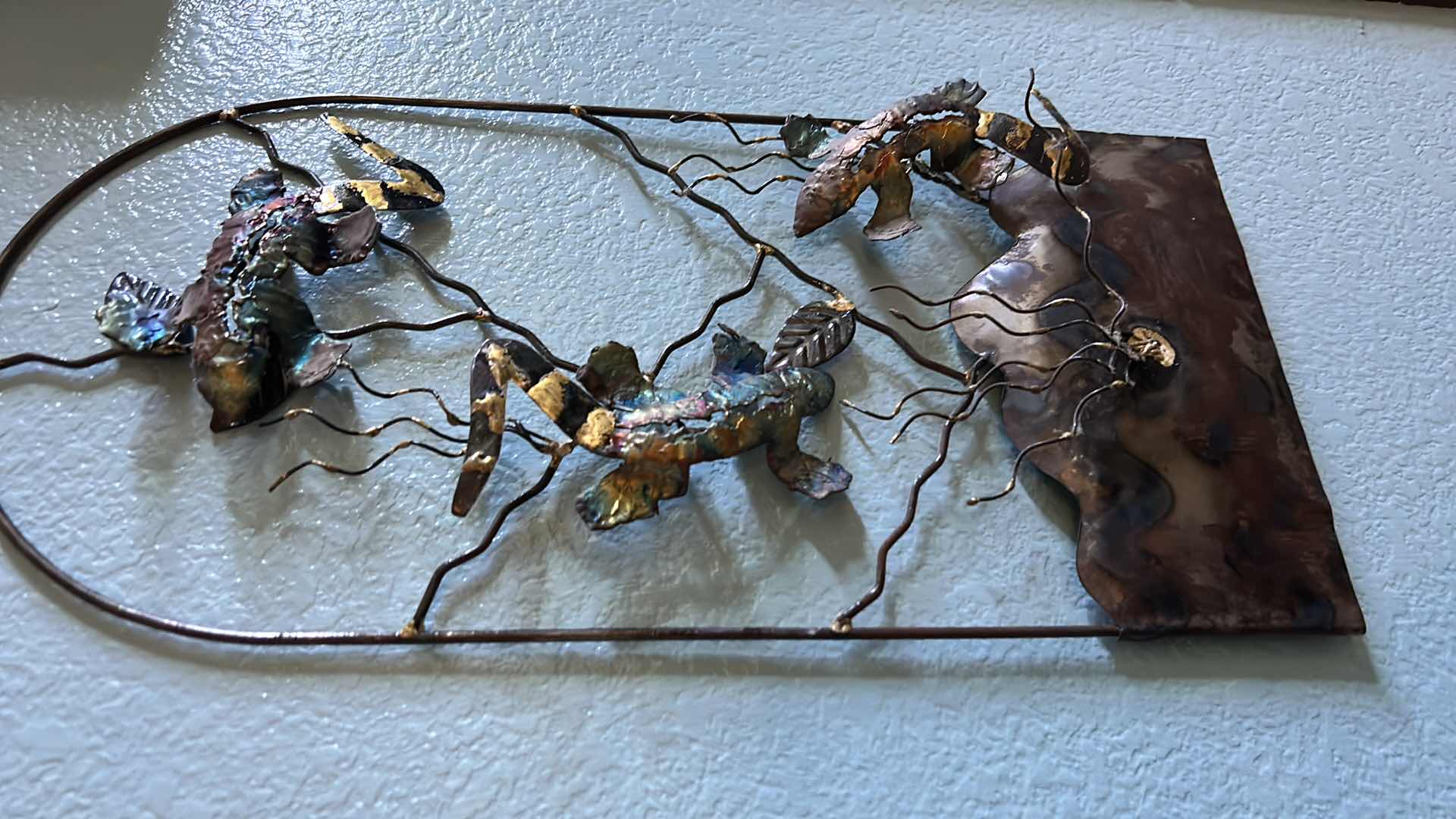 Photo 2 of METAL LIZARD WALL DECOR SCULPTURE 10” x 20”