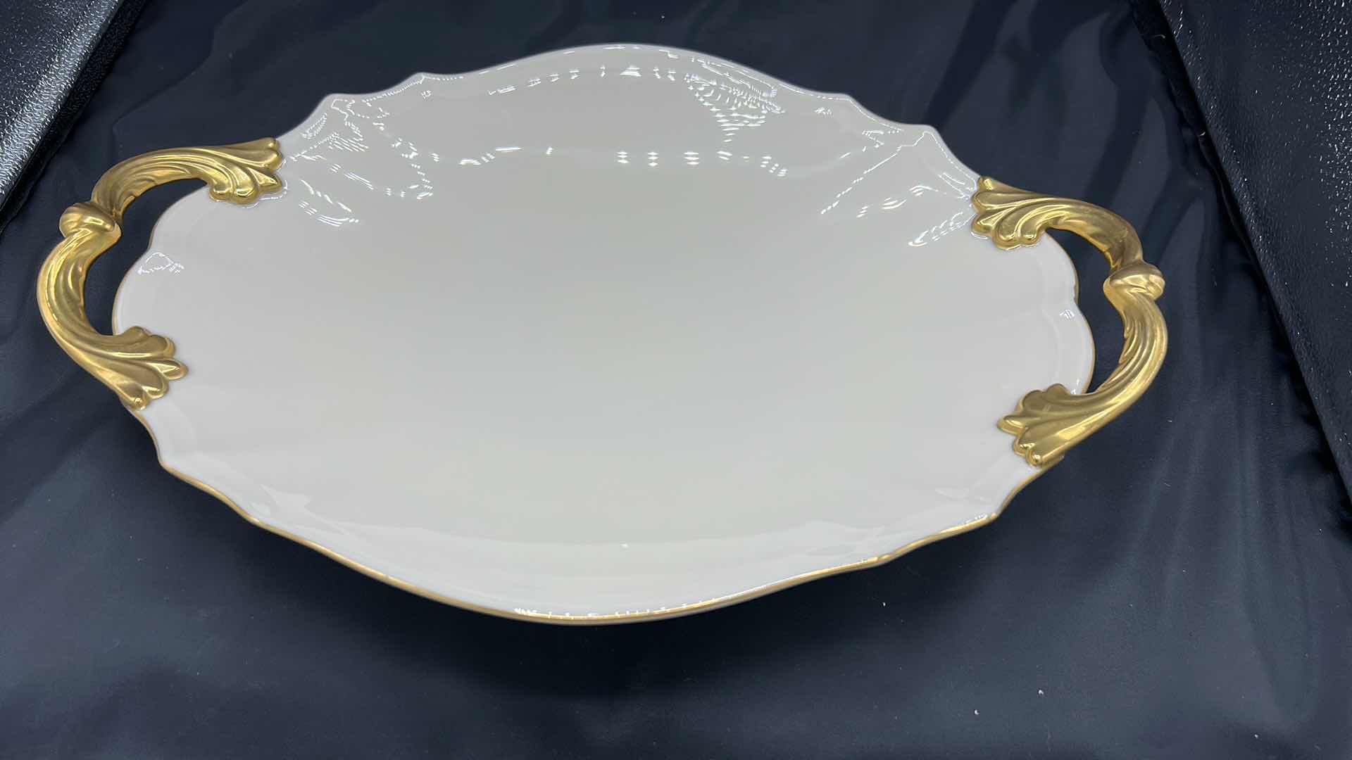 Photo 1 of LENOX IVORY AND GOLD PLATTER 16.5”