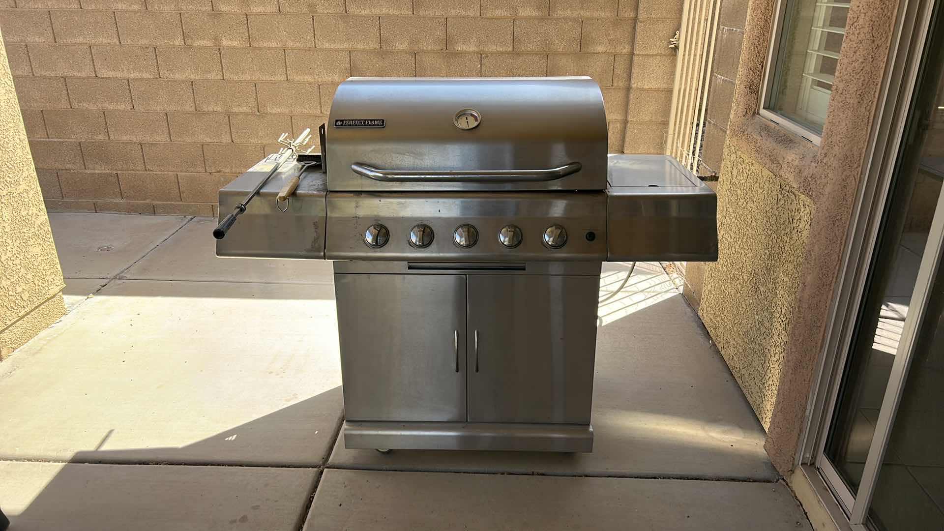 Photo 10 of PERFECT FLAME BARBECUE WITH ACCESSORIES 56”