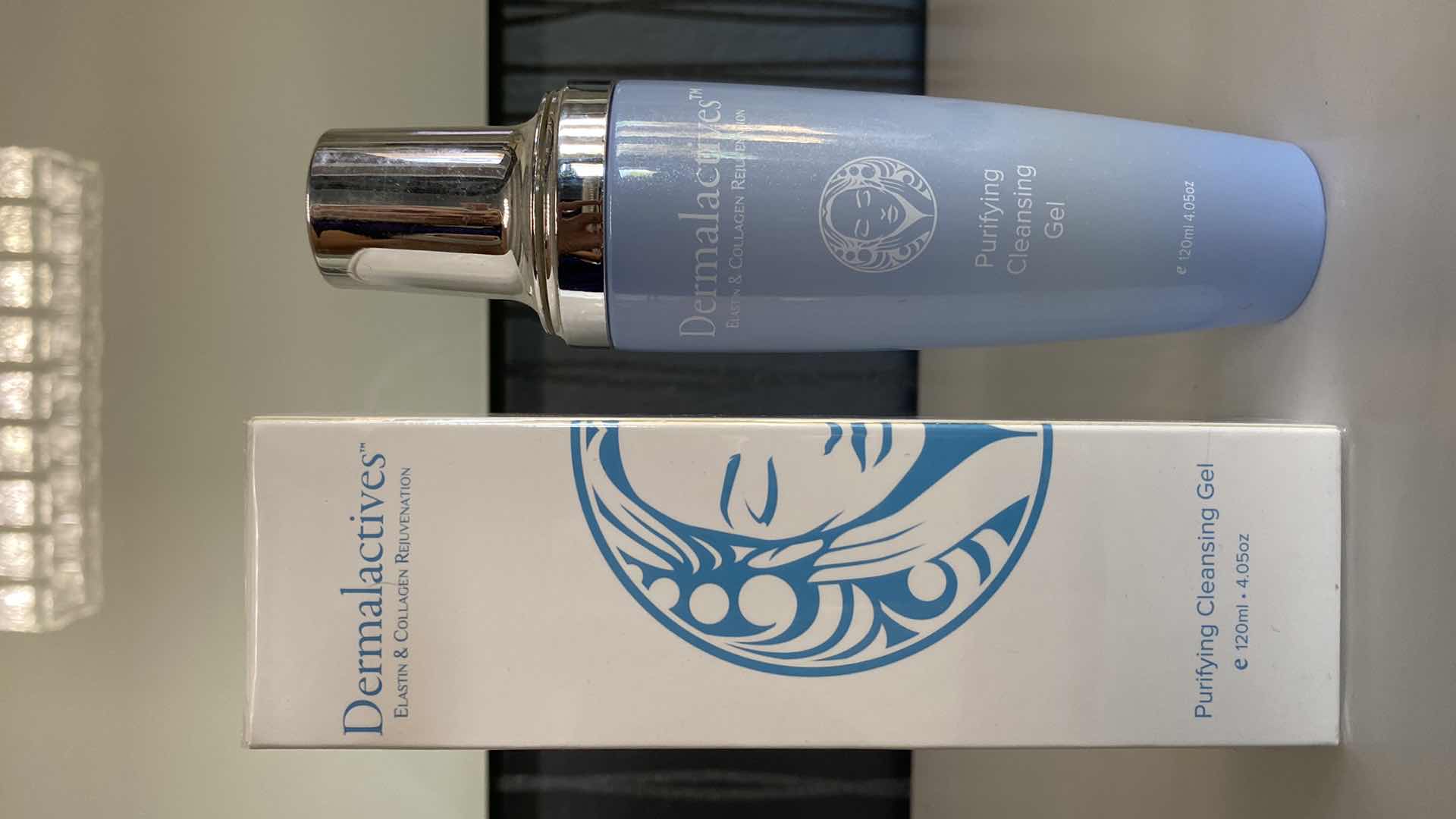 Photo 2 of NEW DERMALATIVES PURIFYING CLEANSING GEL -PURIFIES THE SKIN BY LIFTING AND REMOVING MAKE-UP, OIL BASED DEBRIS AND IMPURITIES