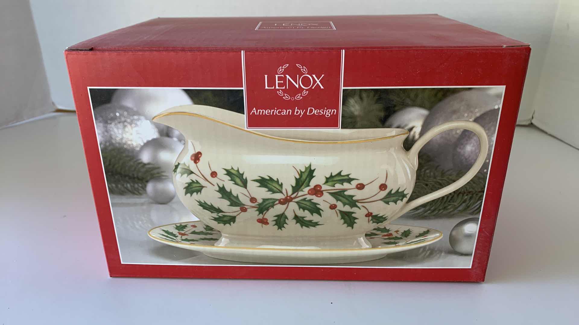 Photo 3 of LENOX HOLIDAY GRAVY BOAT WITH STAND