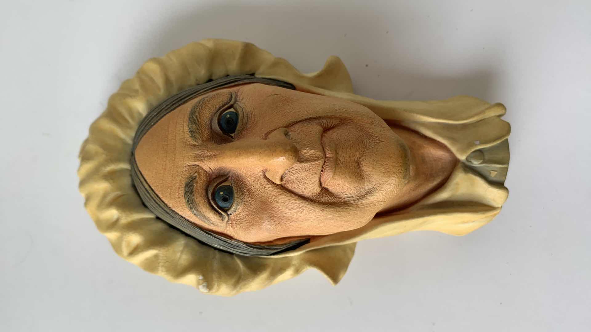 Photo 1 of BOSSONS CONGLETON ENGLAND CHALKWARE HEAD 5.5” TALL