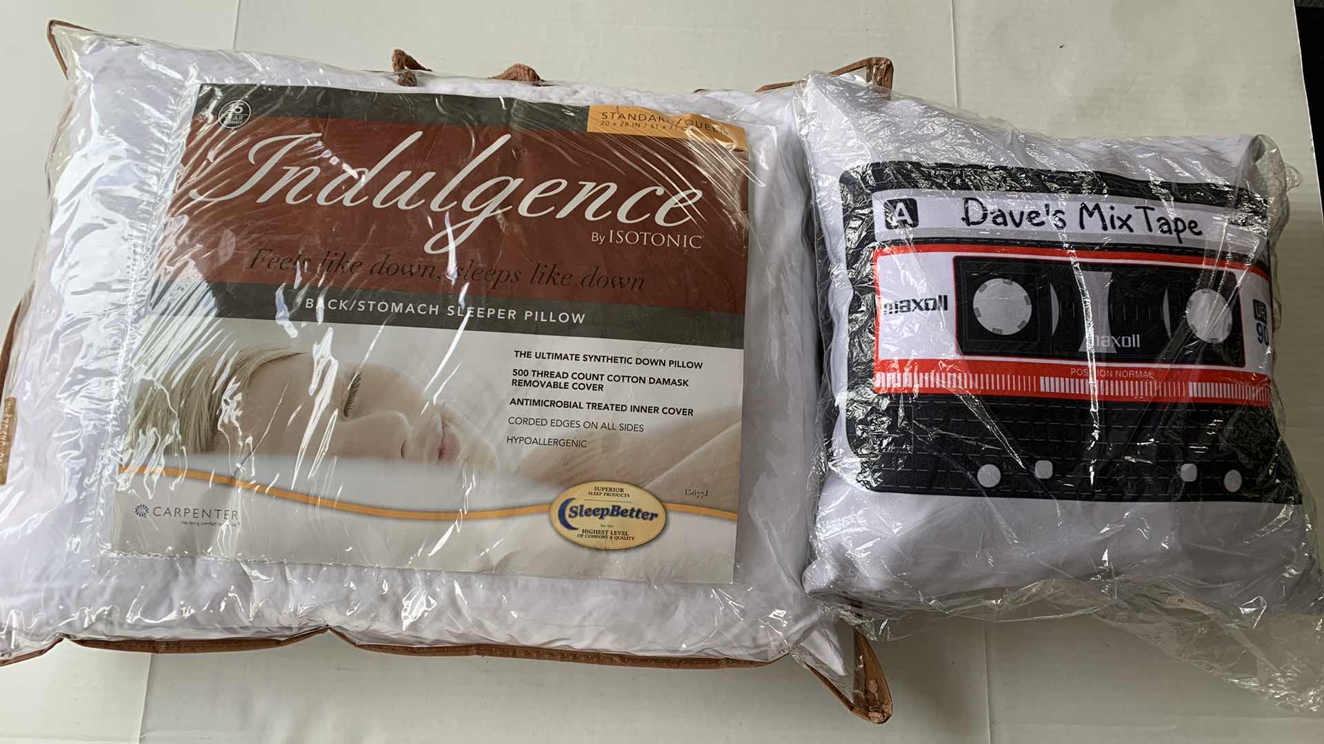 Photo 1 of ISOTONIC POSTURE PILLOW AND THROW PILLOW
