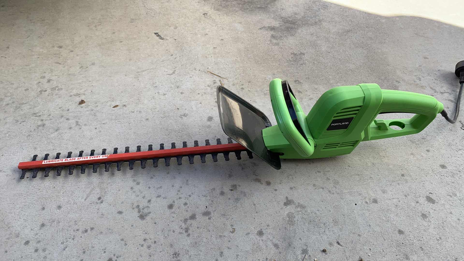 Photo 1 of PORTLAND ELECTRIC HEDGE TRIMMER