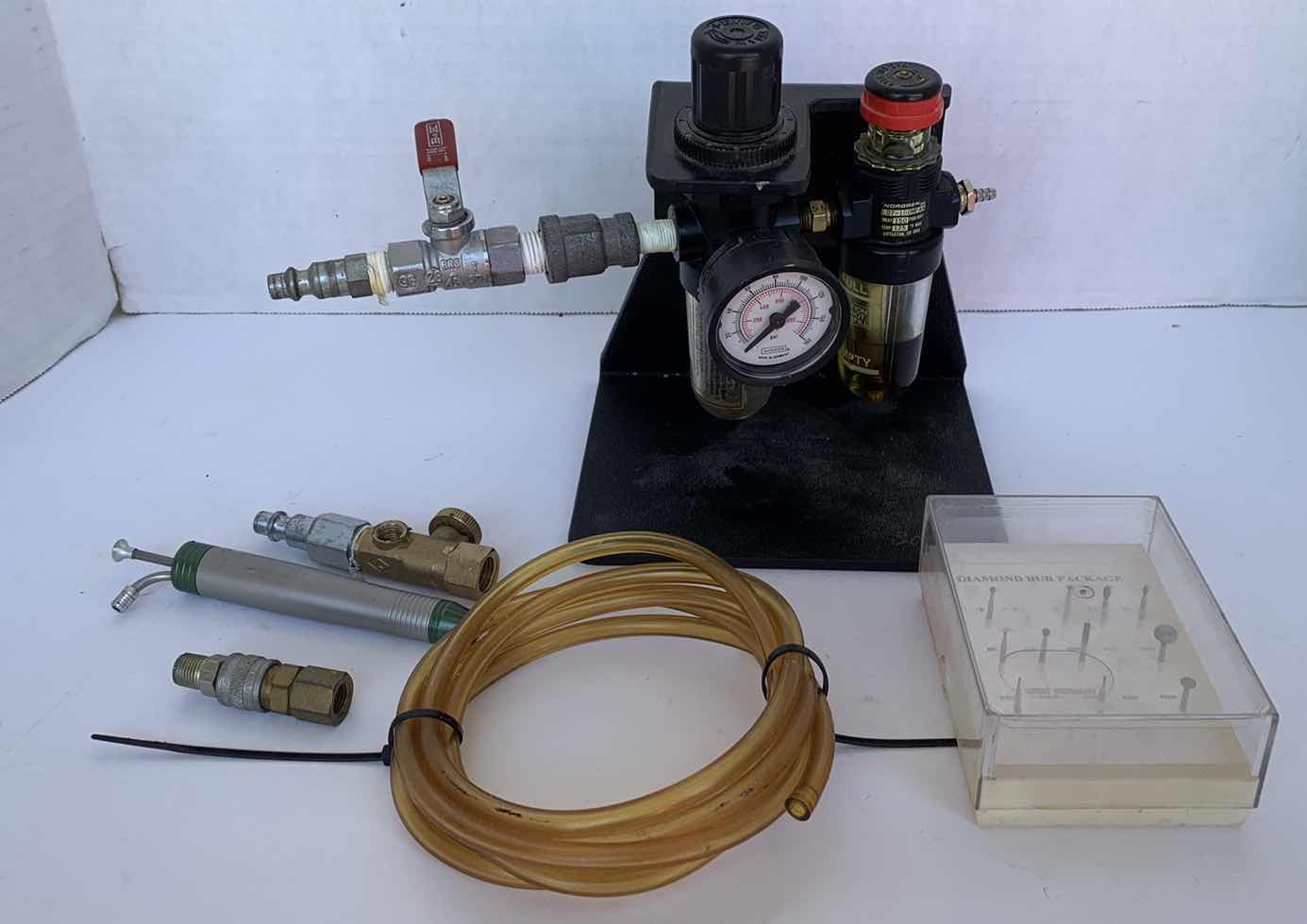 Photo 1 of NORGREN FILTER REGULATOR FOR ENGRAVING WITH DIAMOND BUR PACKAGE BITS