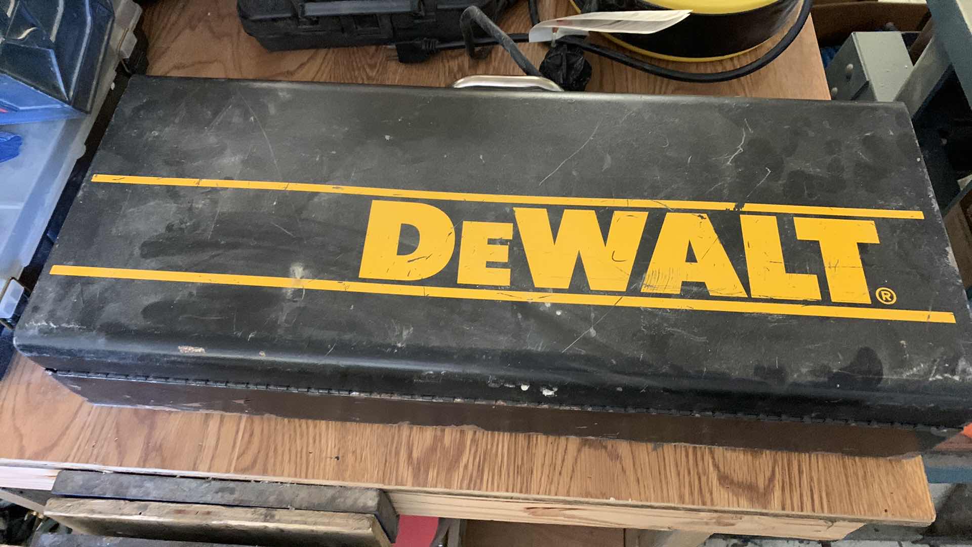 Photo 5 of DEWALT VS RECIPROCATING SAW DW304