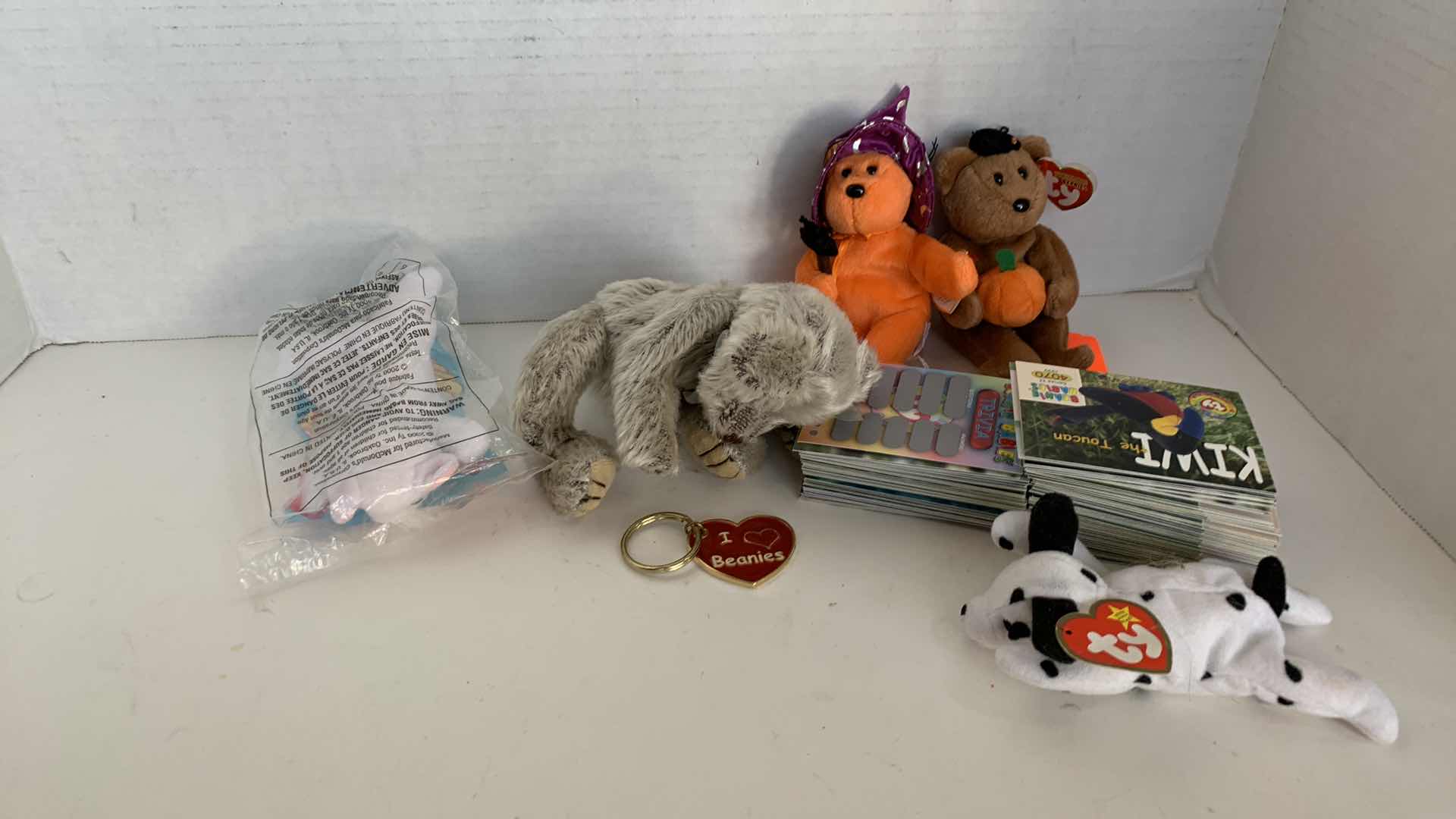 Photo 1 of VINTAGE BEANIE BABIES