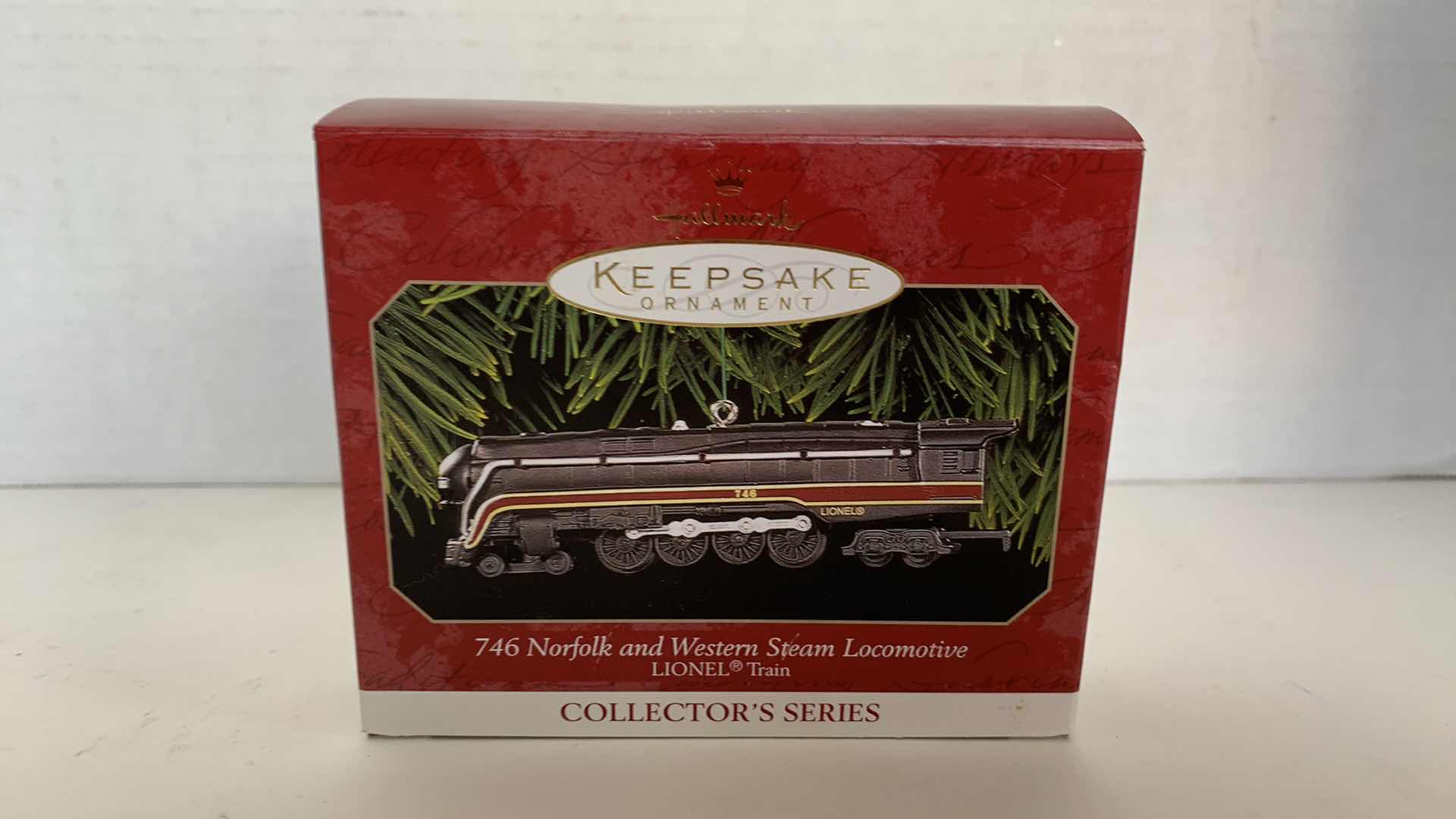 Photo 1 of VINTAGE HALLMARK KEEPSAKE ORNAMENT