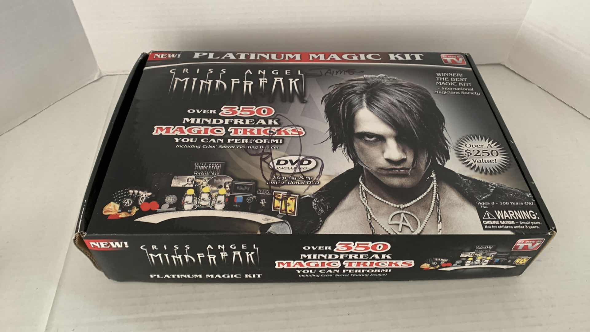 Photo 1 of CRISS ANGEL MINDFREAK AUTOGRAPHED MAGIC KIT