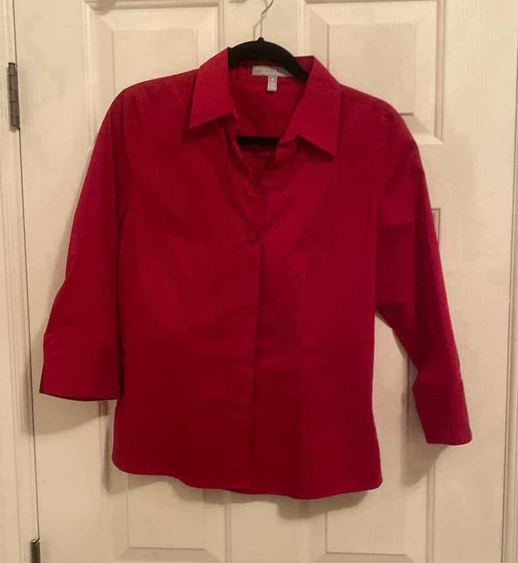 Photo 1 of FOXCROFT LADIES SIZE 8 TAYLOR ESSENTIAL FITTED WRINKLE FREE STRETCH 3/4 SLEEVE SHIRT