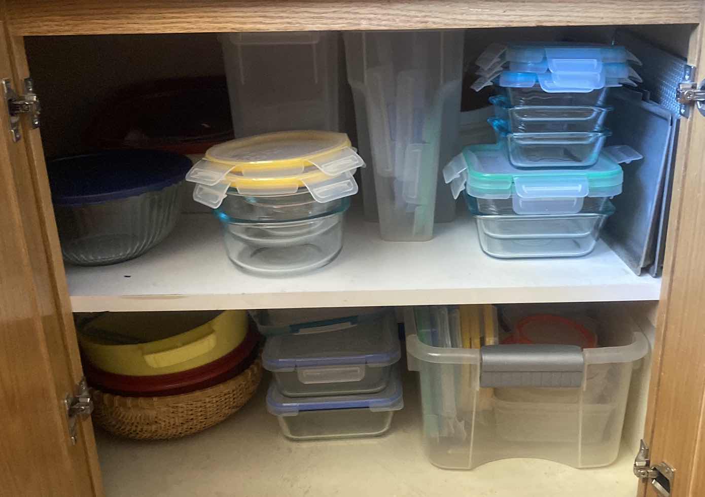 Photo 1 of CONTENTS OF KITCHEN CABINET - GLASS & PLASTIC STORAGE WARE