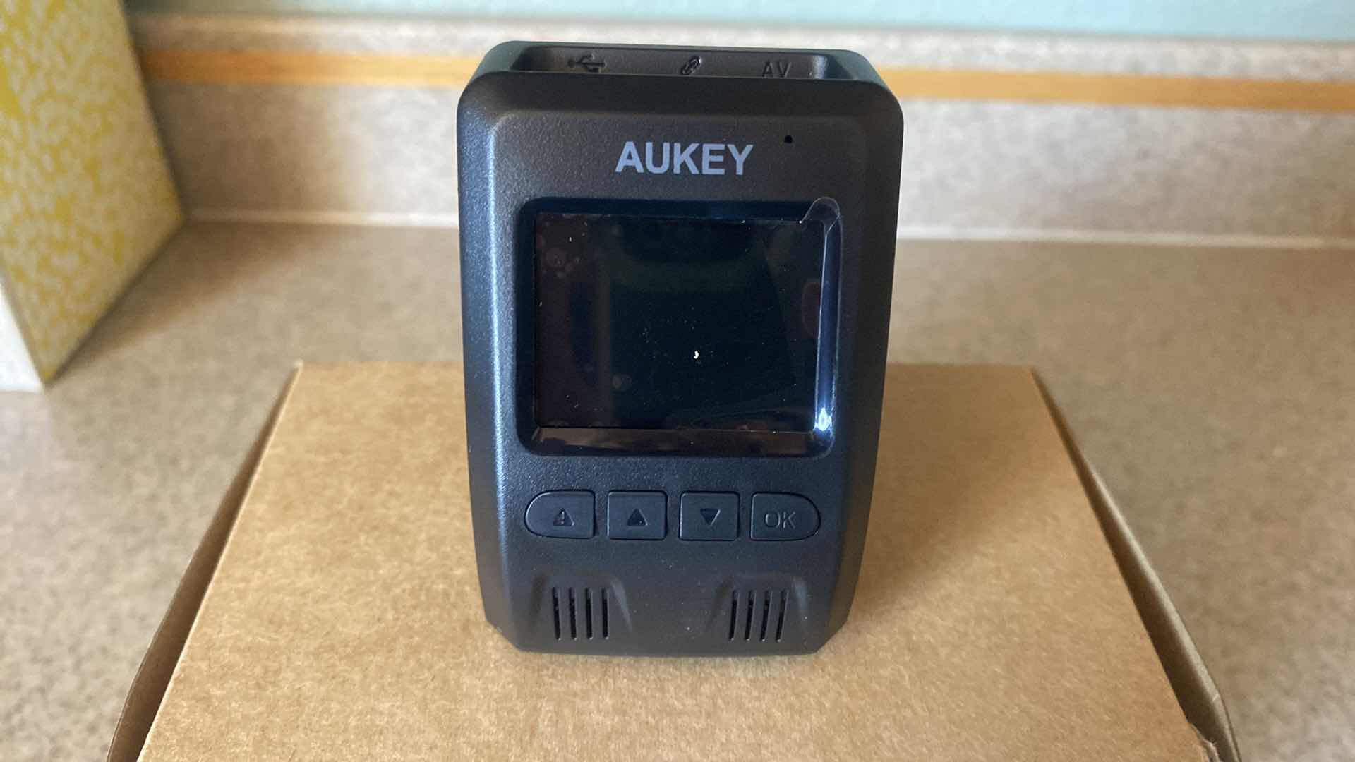 Photo 4 of AUKEY DASH CAM