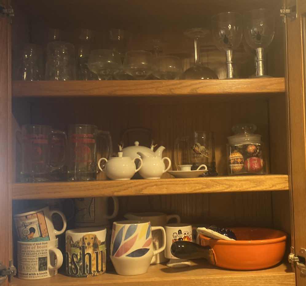 Photo 1 of CONTENTS OF KITCHEN CABINET - GLASSWARE & COFFEE CUPS