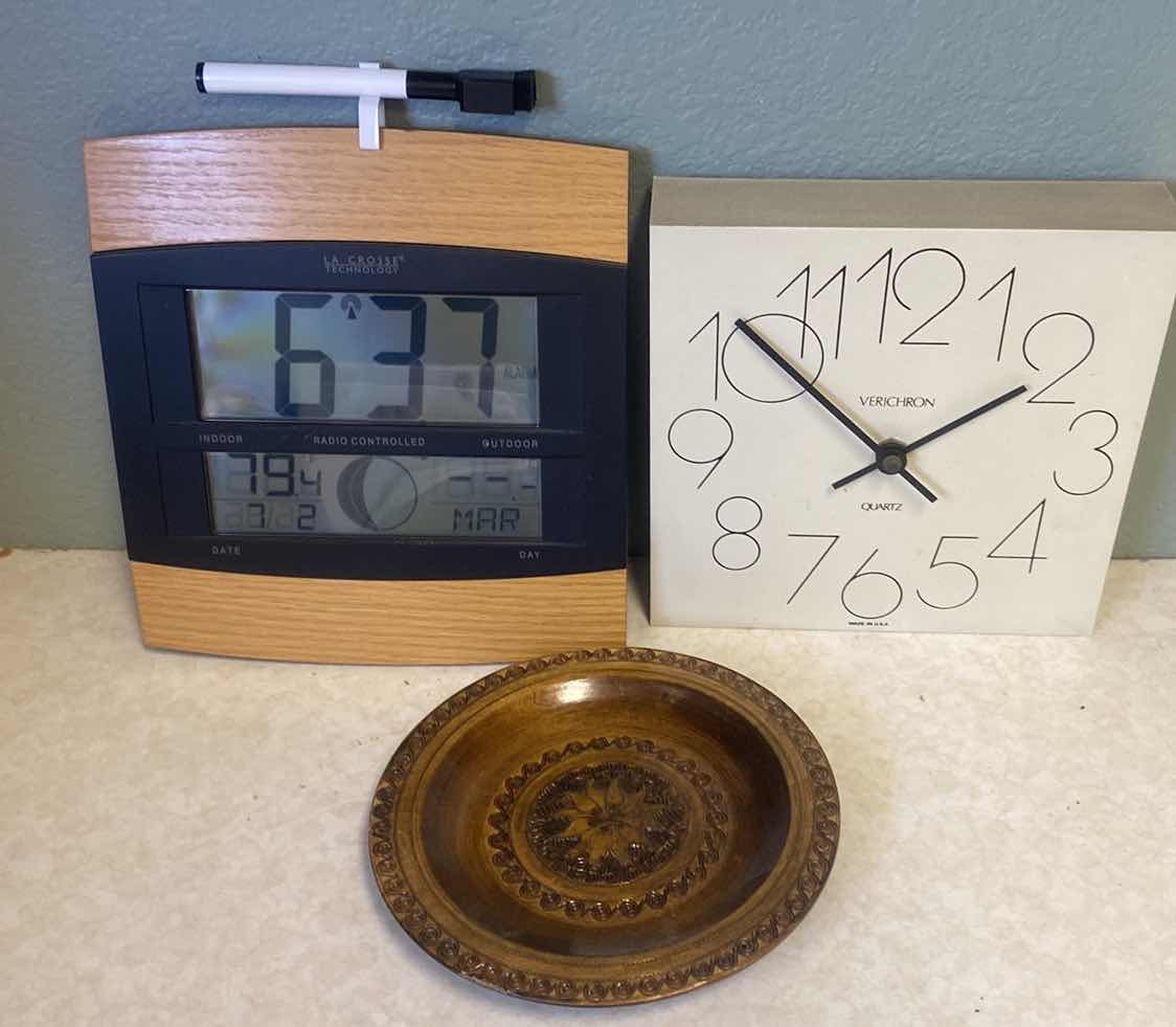 Photo 1 of CLOCKS AND WOOD DISH