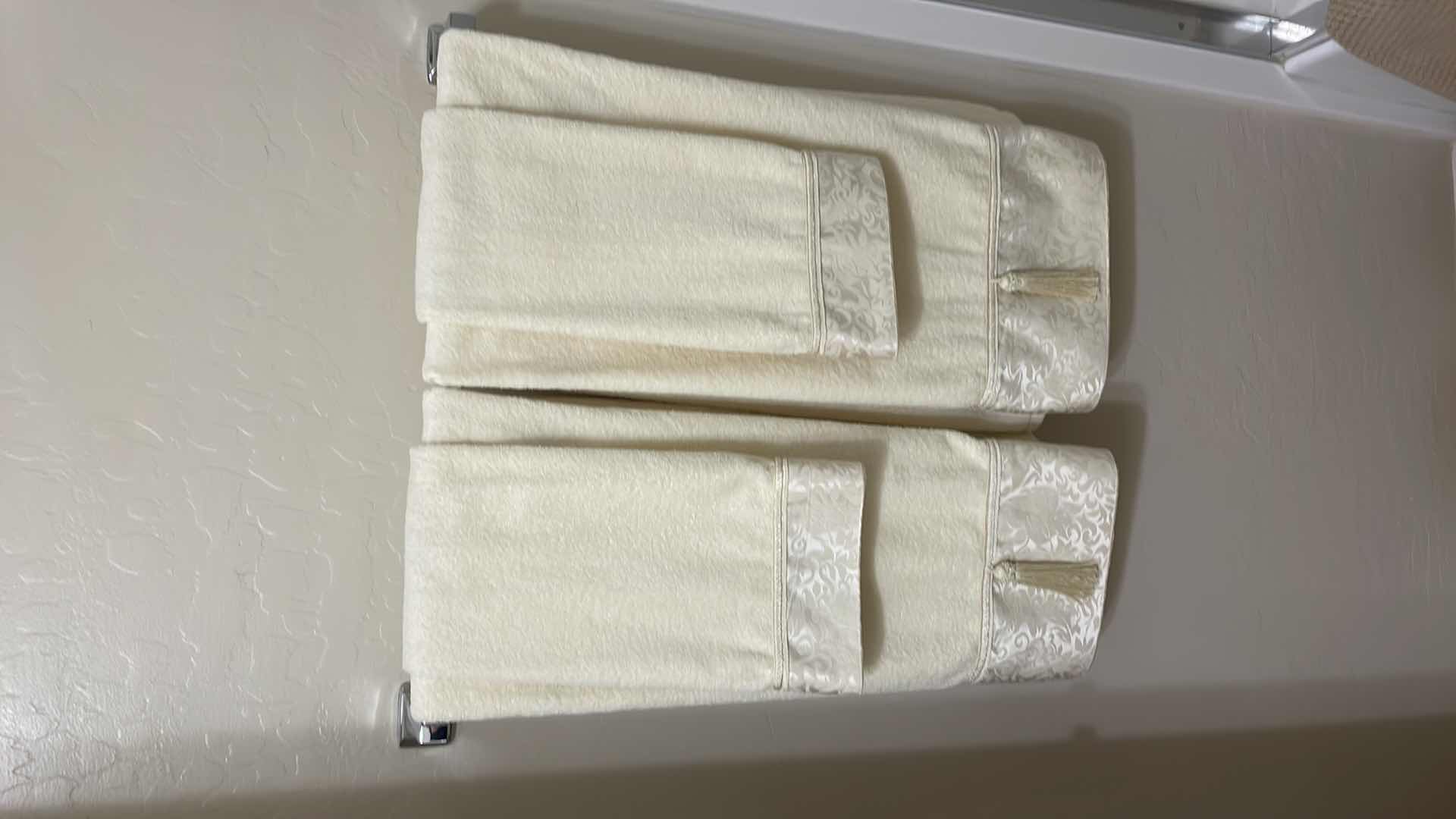 Photo 3 of BATHROOM DECORATIVE TOWELS SET OF 8