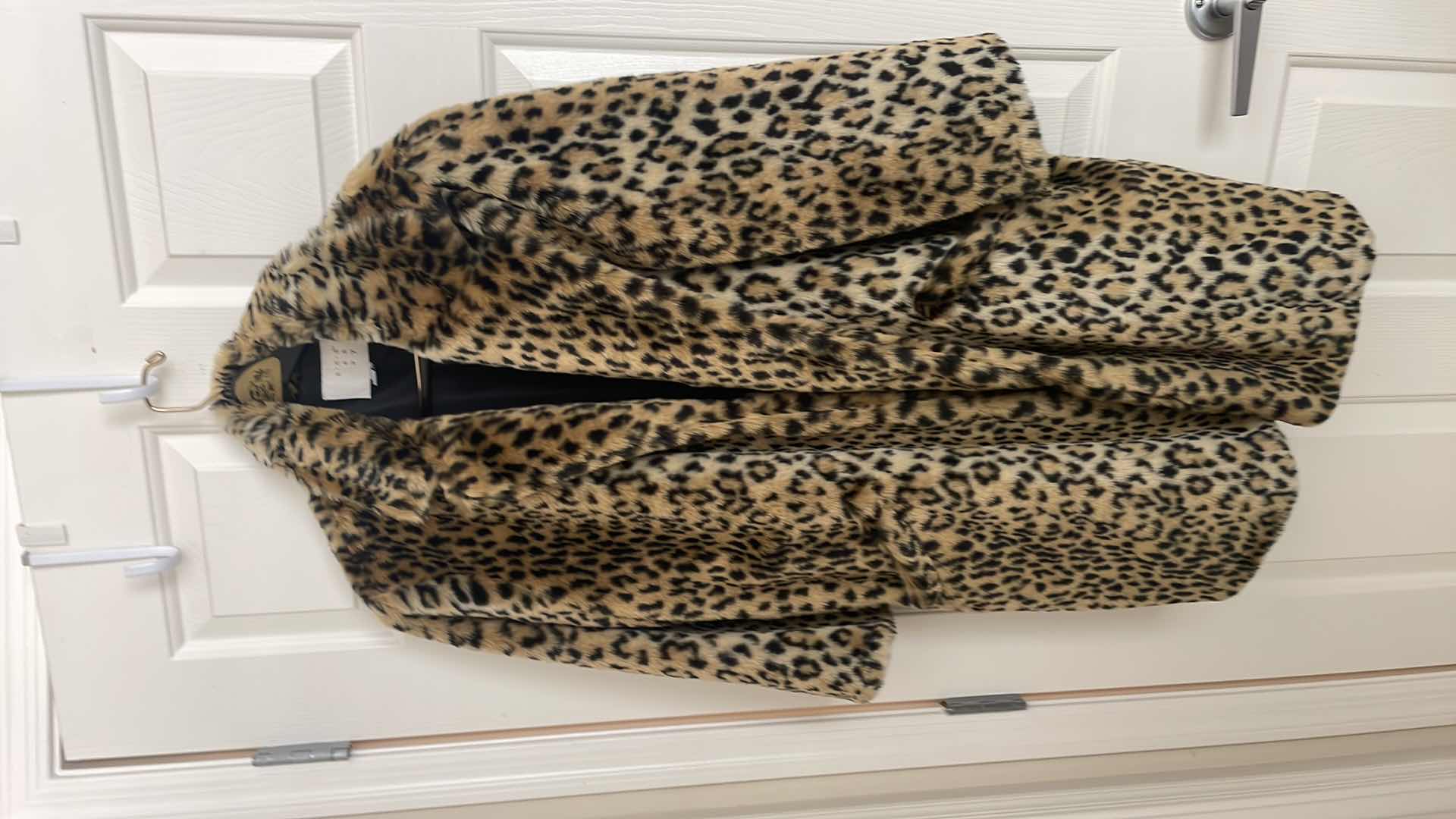 Photo 3 of A NEW DAY ANIMAL PRINT FAUX FUR XXL